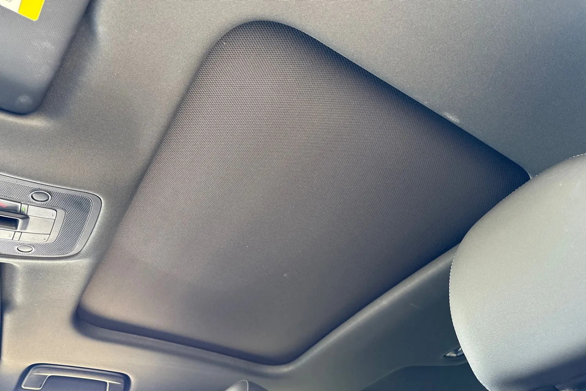 Audi Q3 thumbnail image number 35
