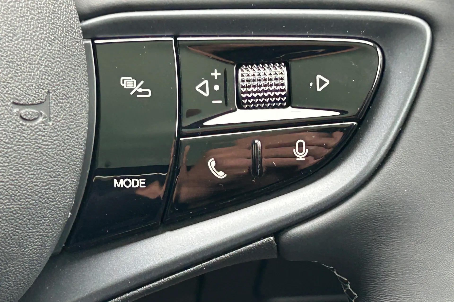 BYD SEAL thumbnail image number 49