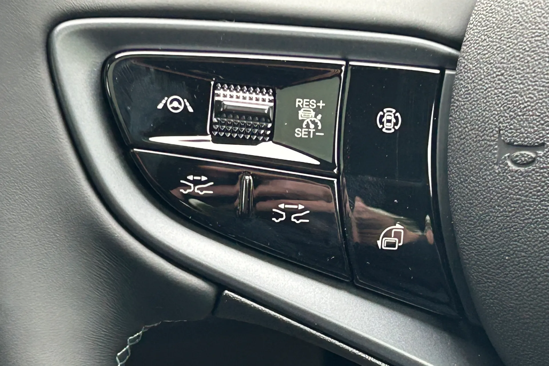 BYD SEAL thumbnail image number 48