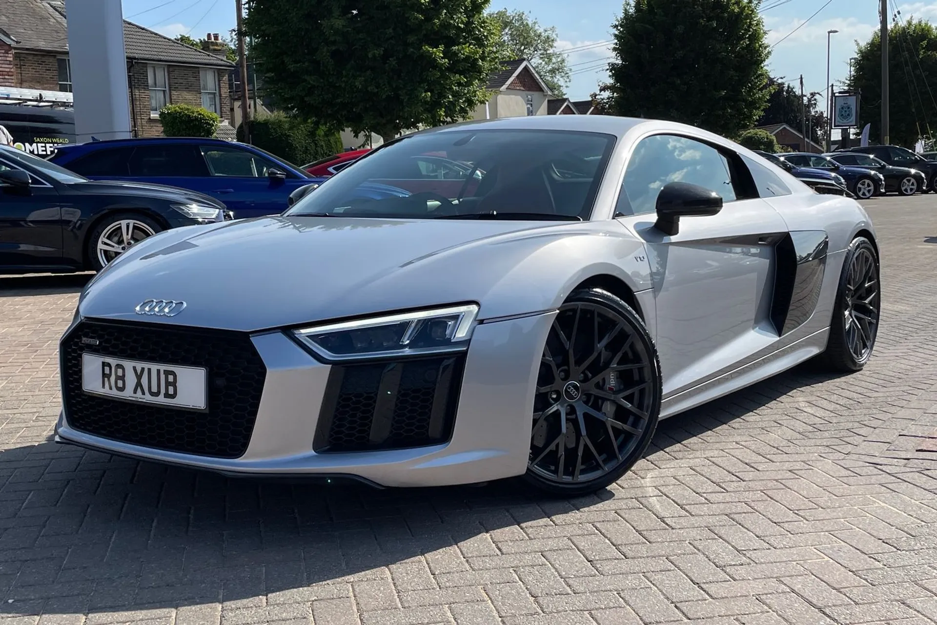 Audi R8 thumbnail image number 28