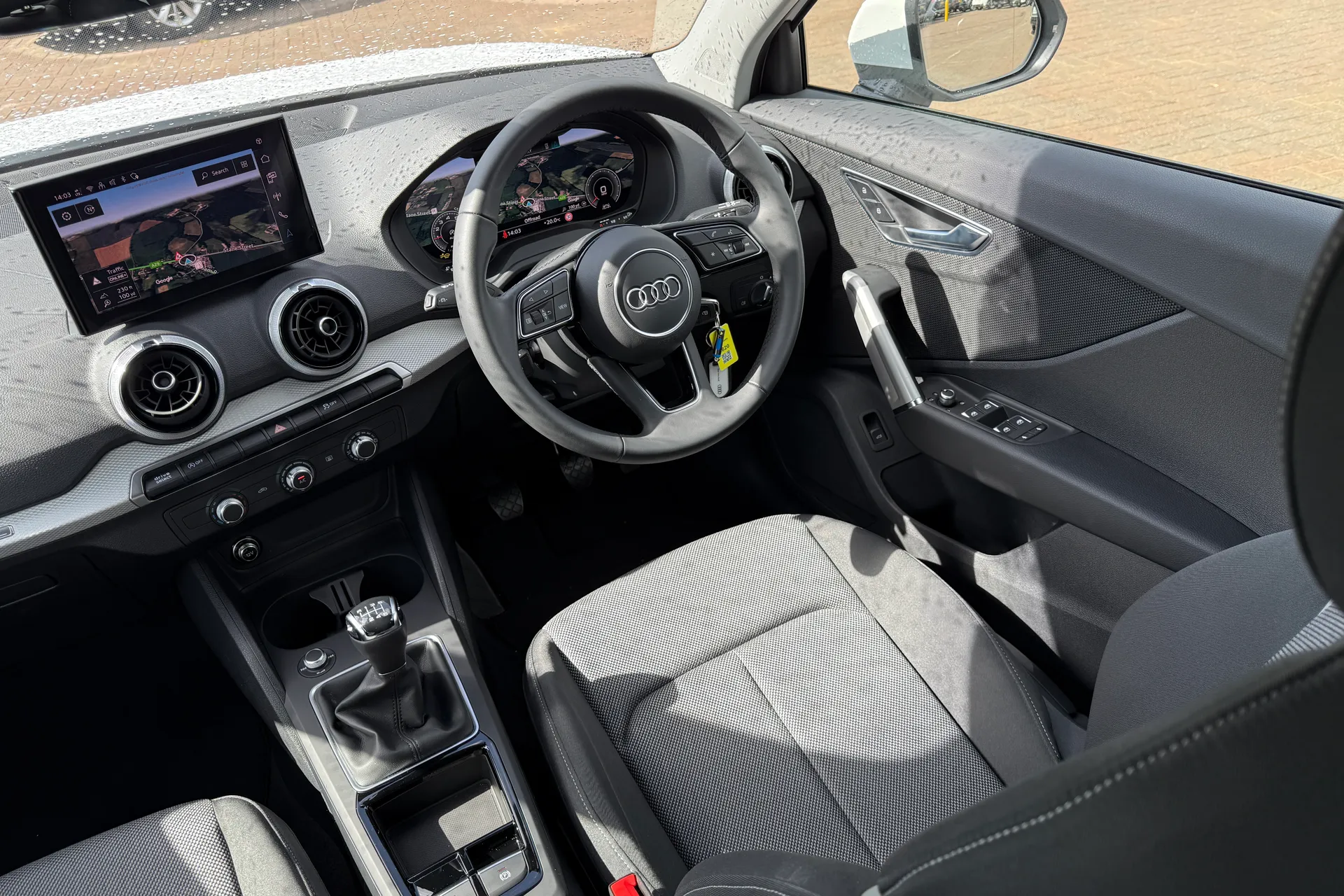 Audi Q2 thumbnail image number 36