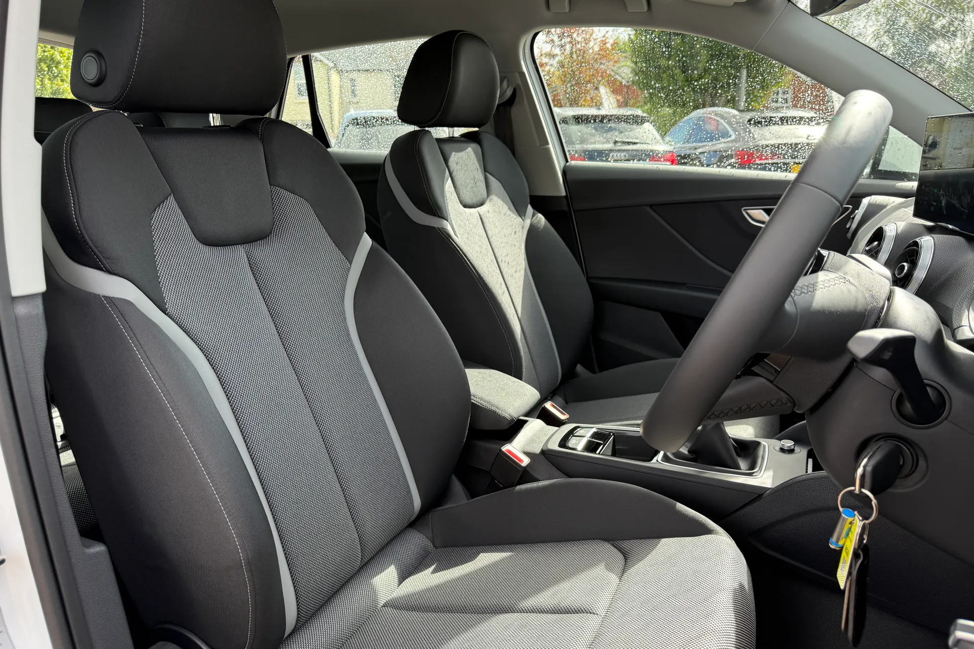 Audi Q2 thumbnail image number 25