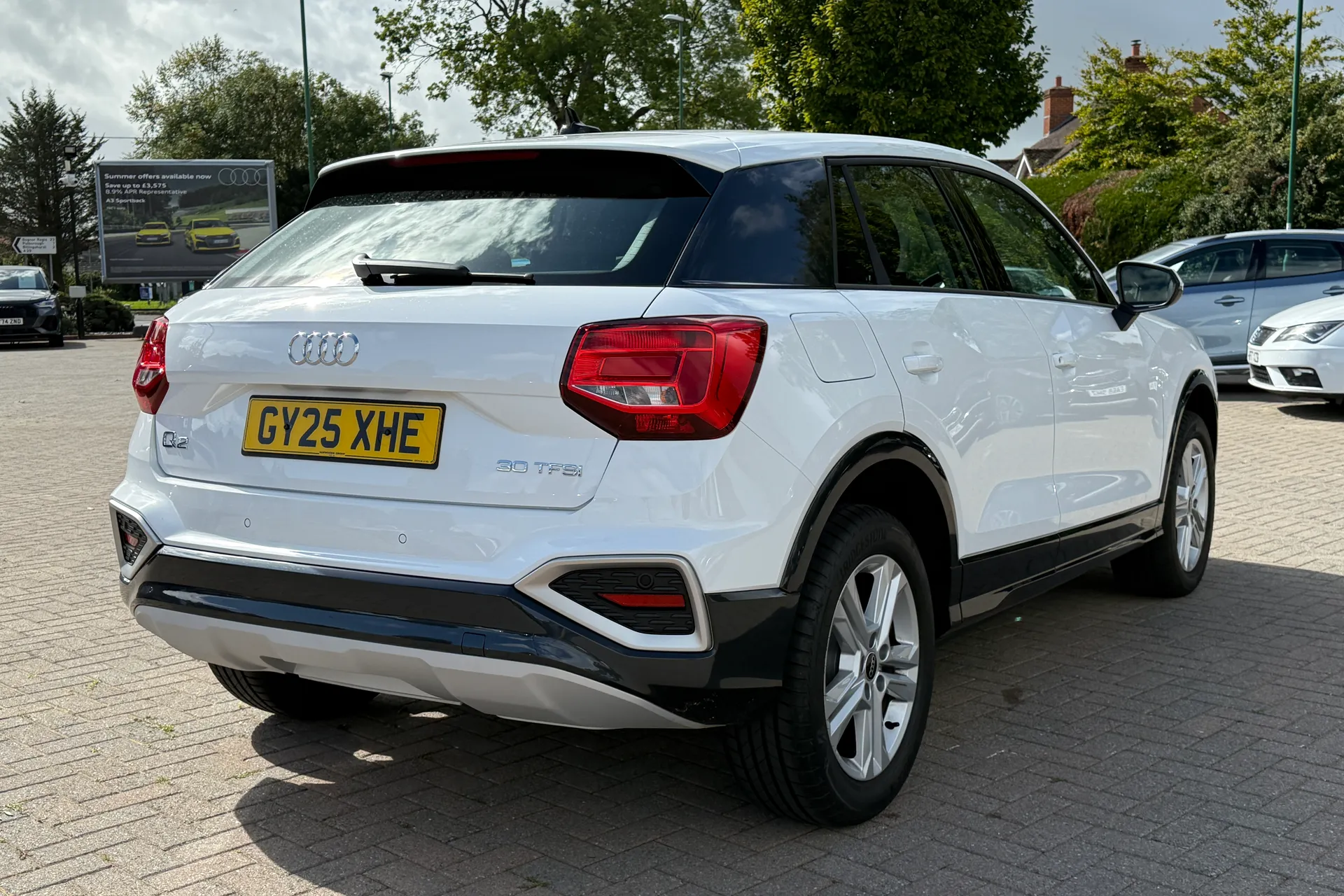 Audi Q2 thumbnail image number 4