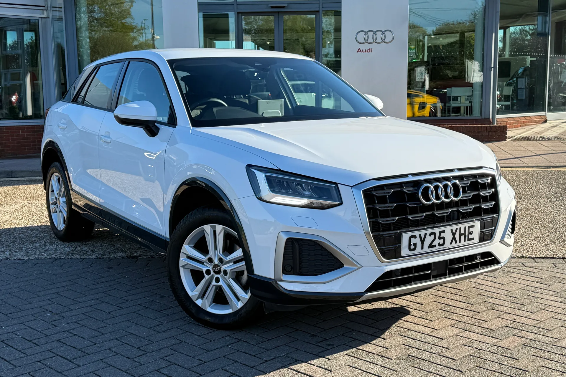 Audi Q2 thumbnail image number 23