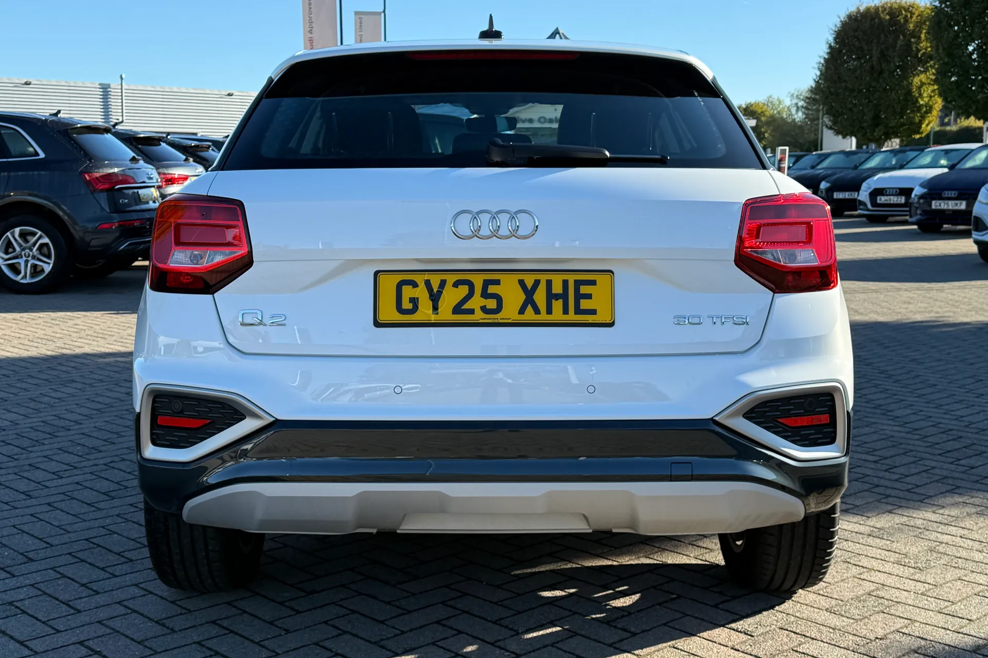Audi Q2 thumbnail image number 32