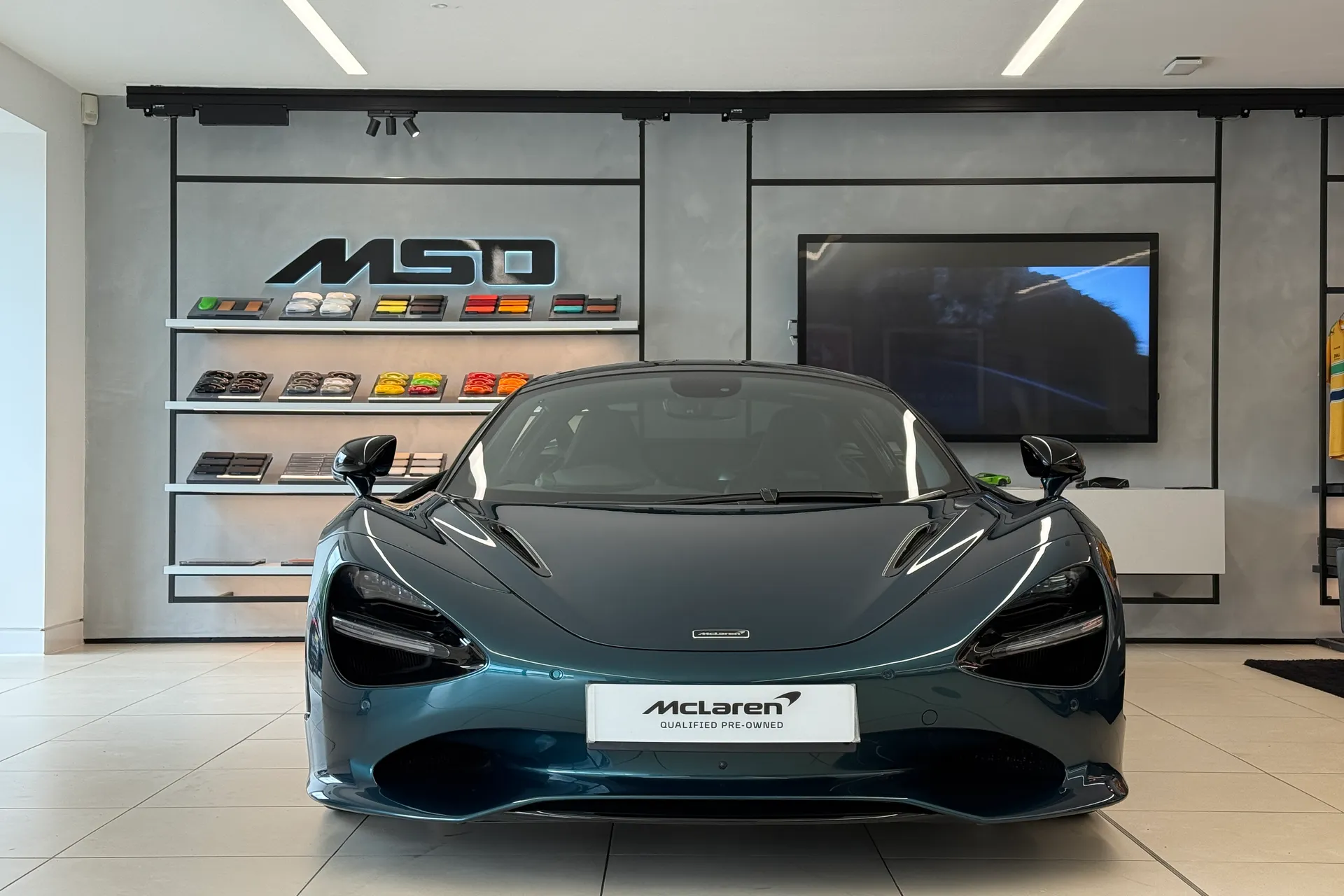 McLaren 750S thumbnail image number 34