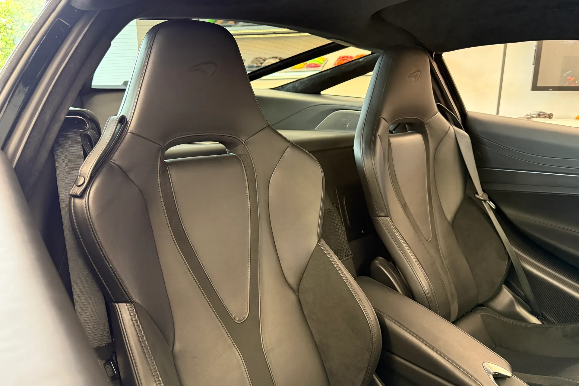 McLaren 750S thumbnail image number 3