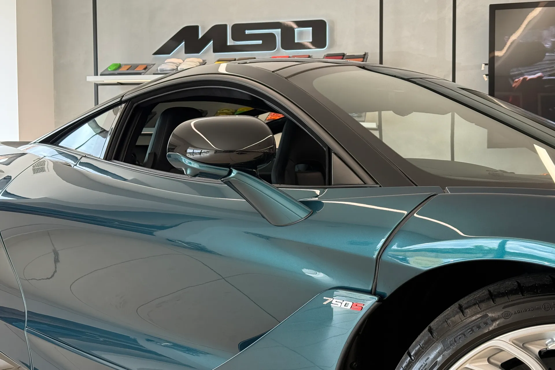 McLaren 750S thumbnail image number 11