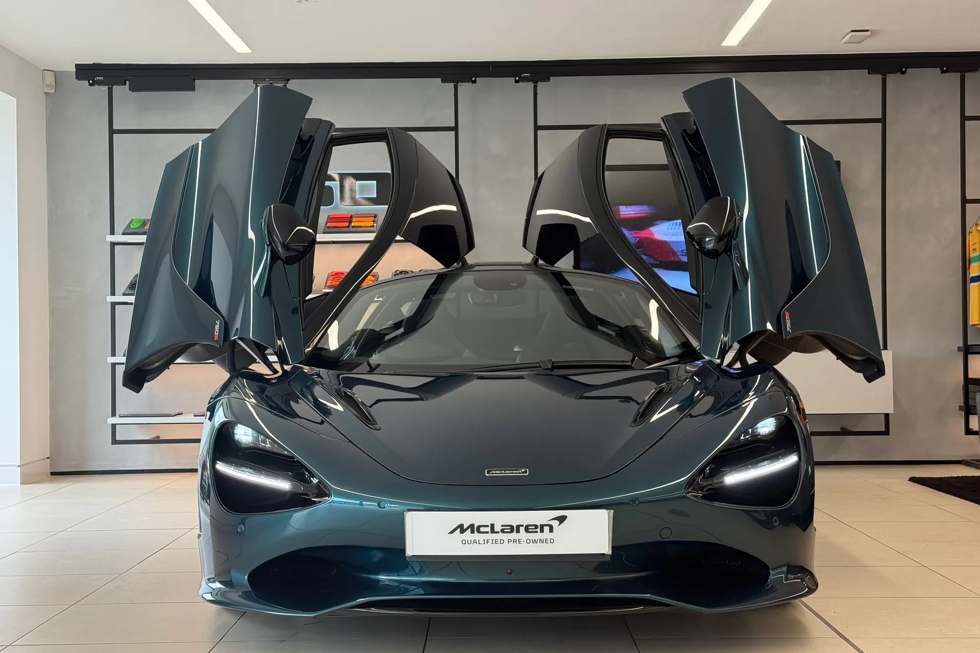 McLaren 750S thumbnail image number 44