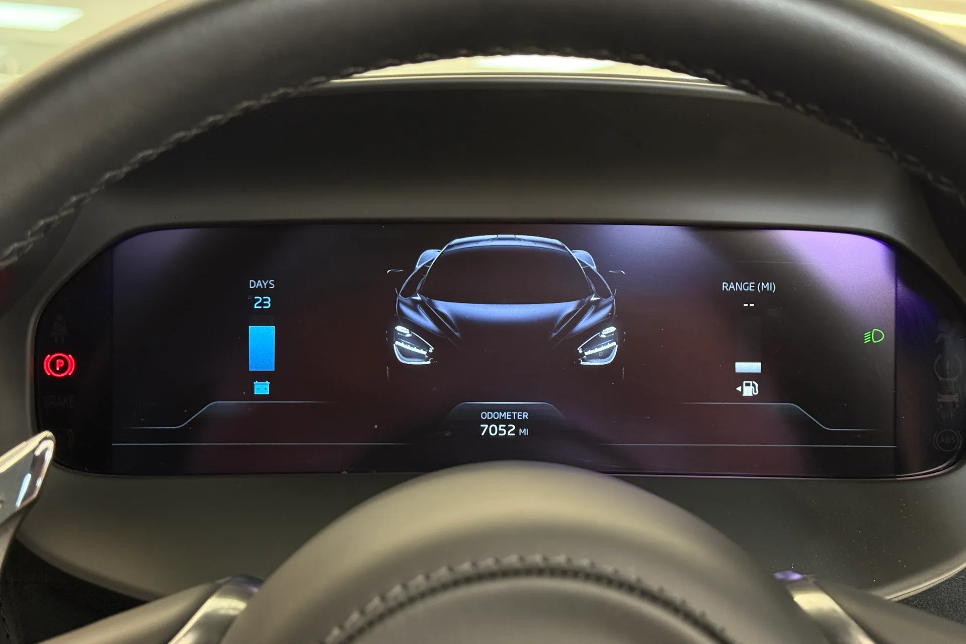 McLaren 750S thumbnail image number 24