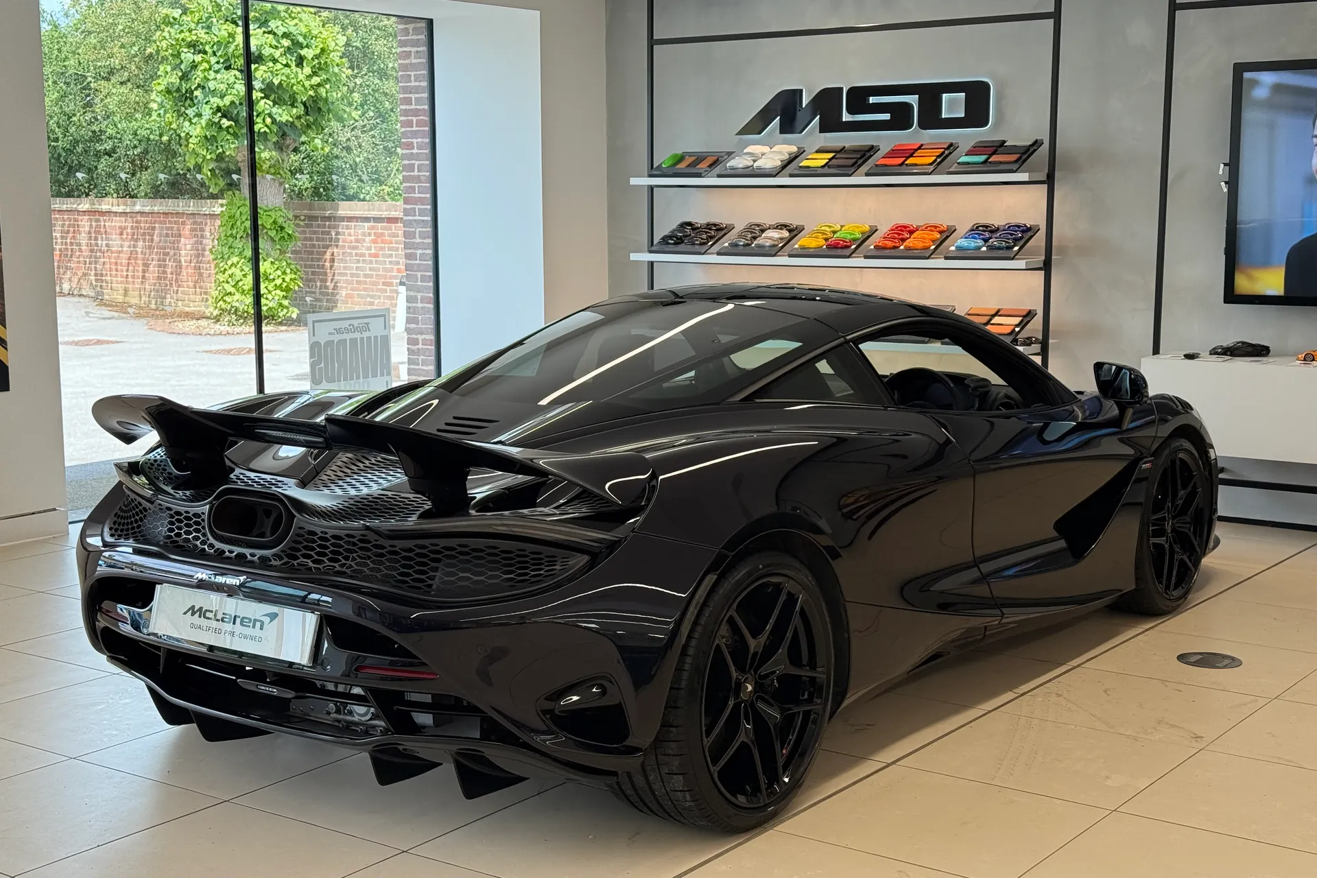 McLaren 750S thumbnail image number 43