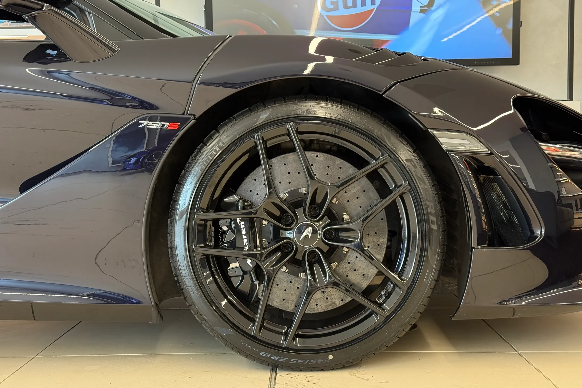 McLaren 750S thumbnail image number 4