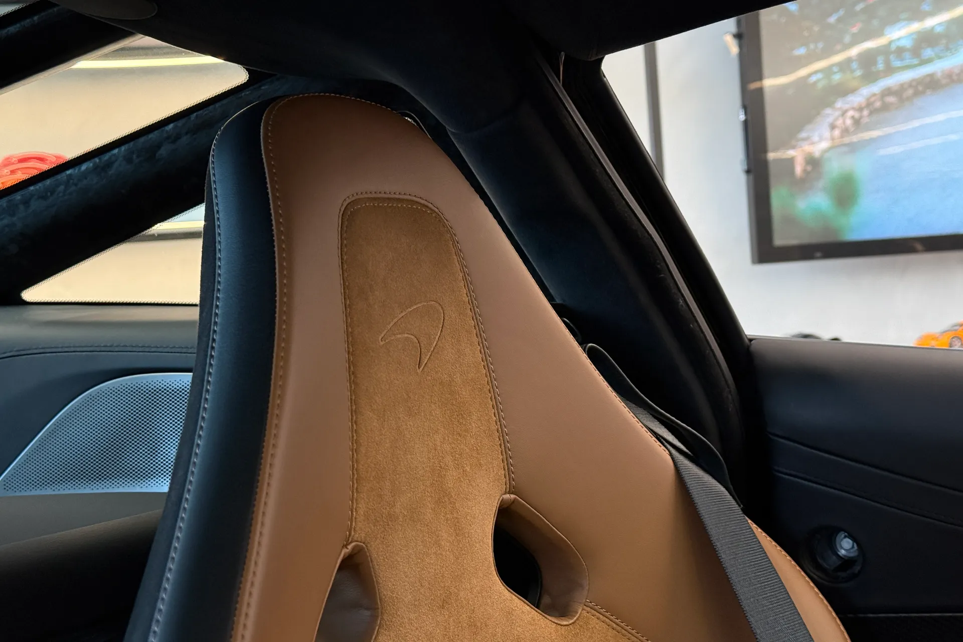 McLaren 750S thumbnail image number 23