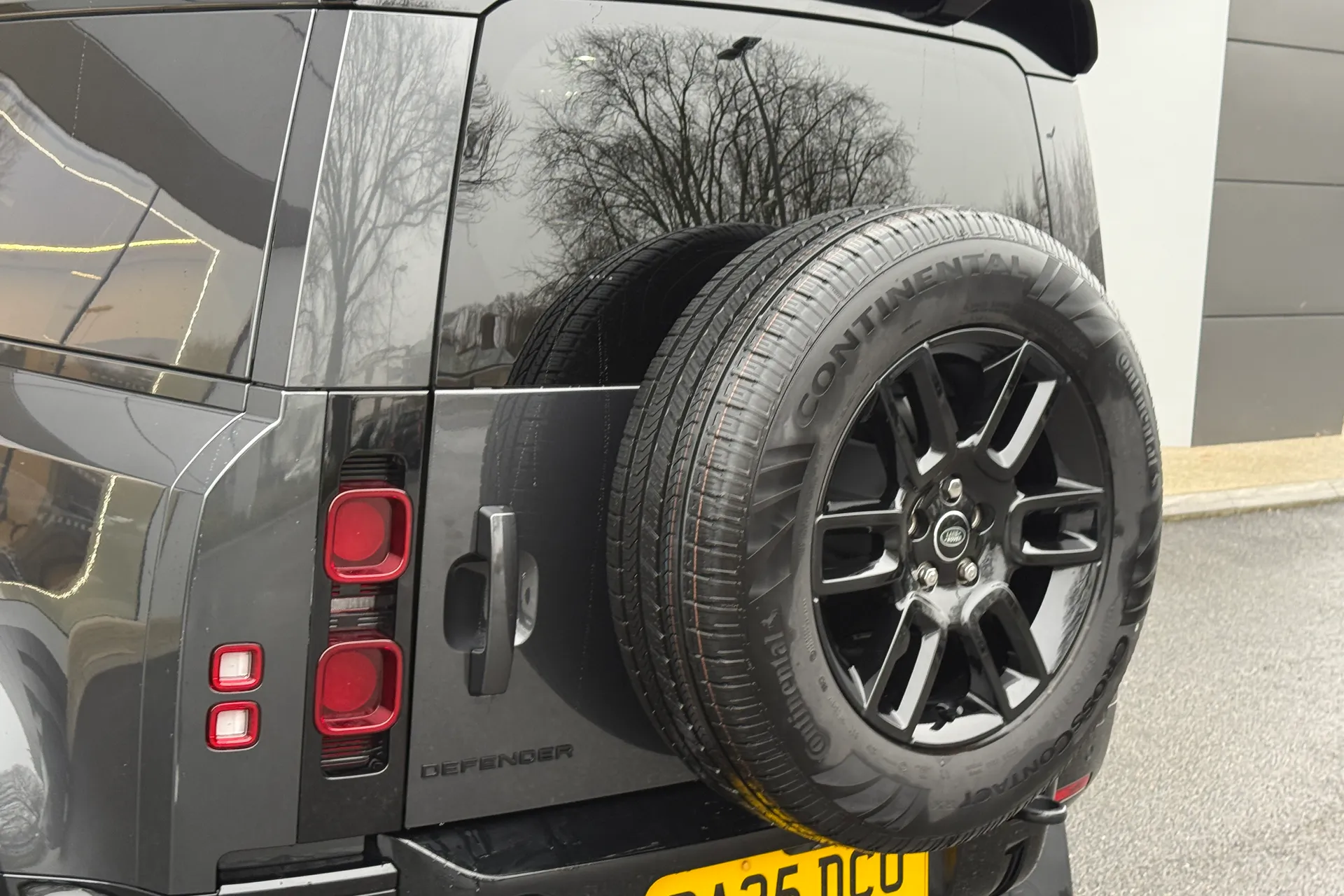 LAND ROVER DEFENDER thumbnail image number 33