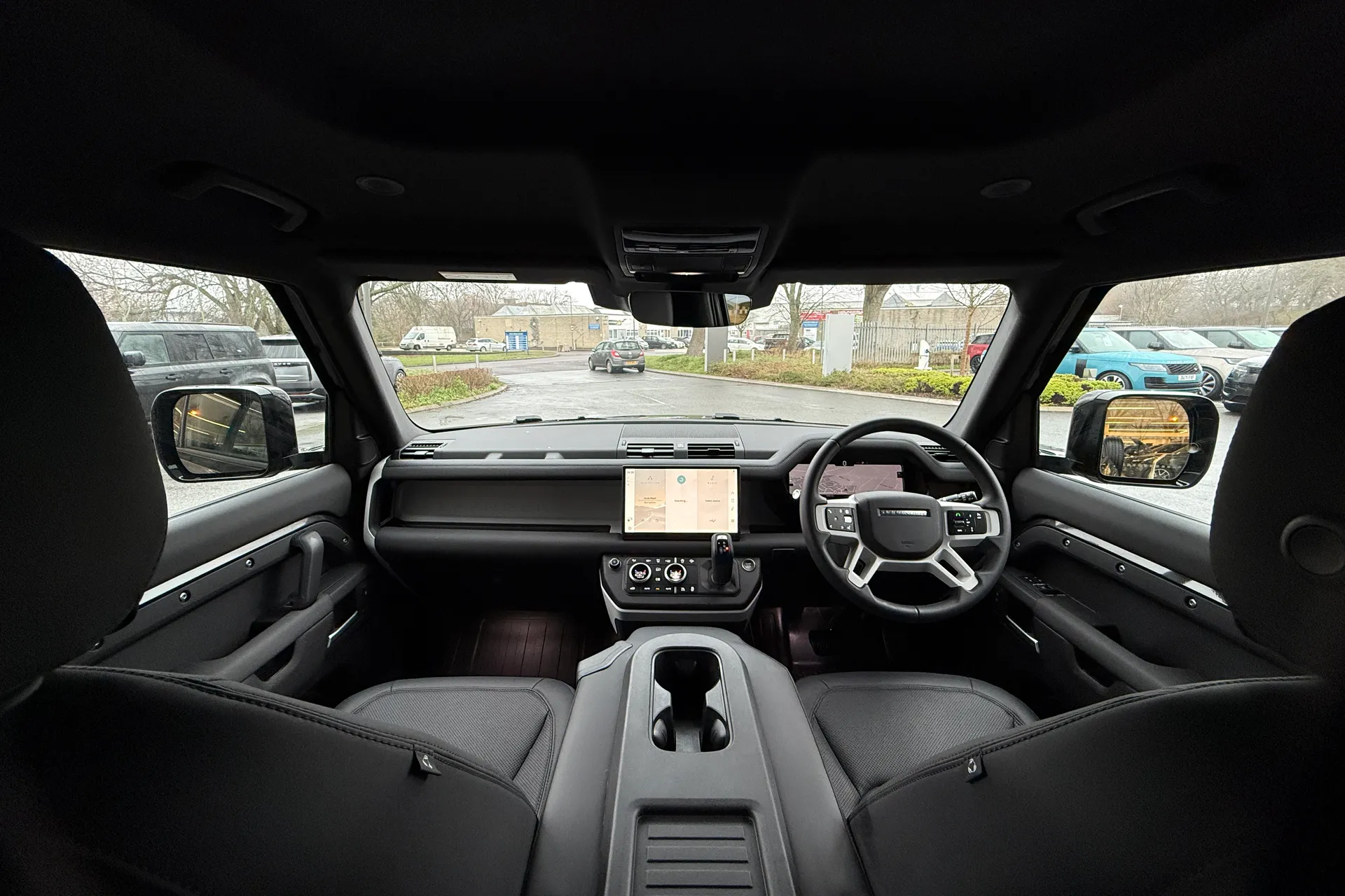 LAND ROVER DEFENDER thumbnail image number 3