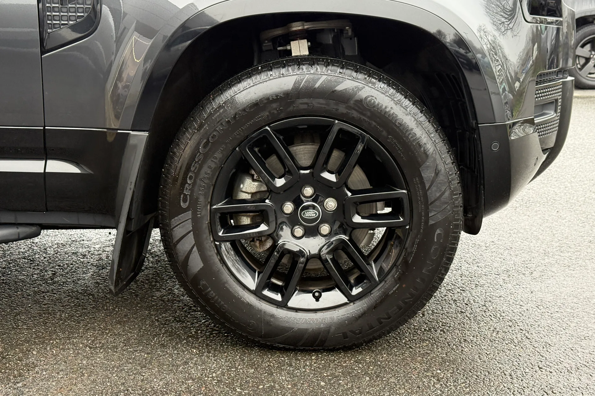 LAND ROVER DEFENDER thumbnail image number 4