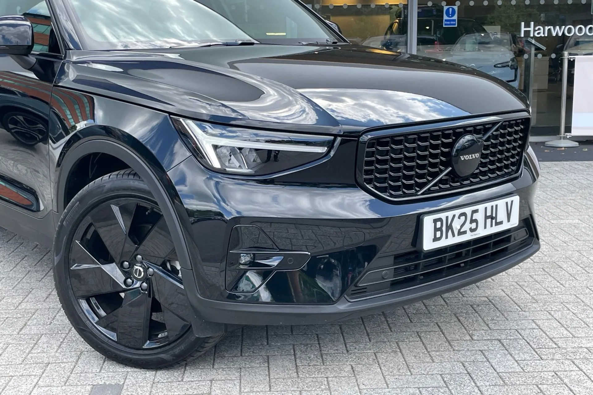 Volvo XC40 thumbnail image number 6
