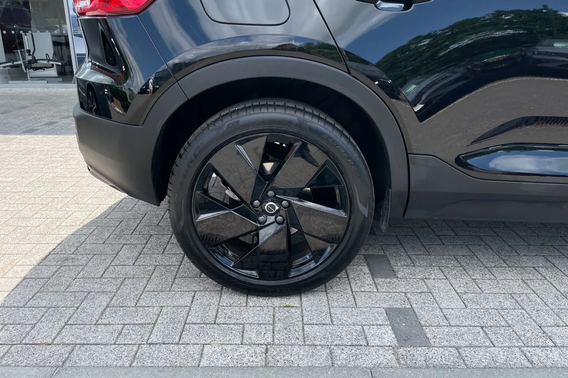 Volvo XC40 thumbnail image number 13