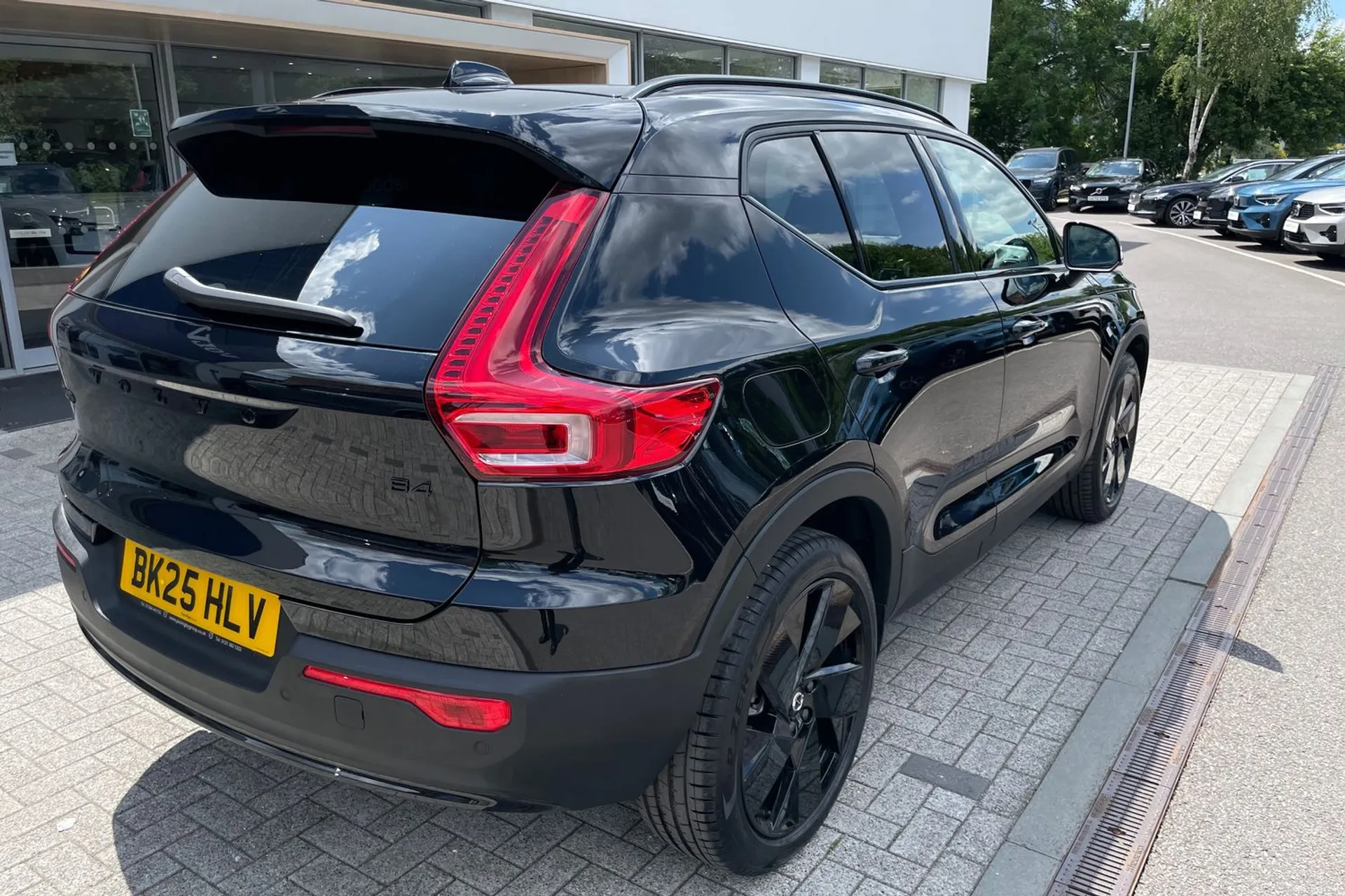 Volvo XC40 thumbnail image number 7