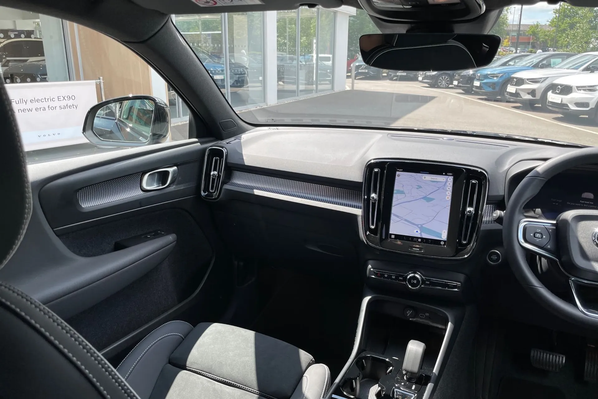 Volvo XC40 thumbnail image number 31