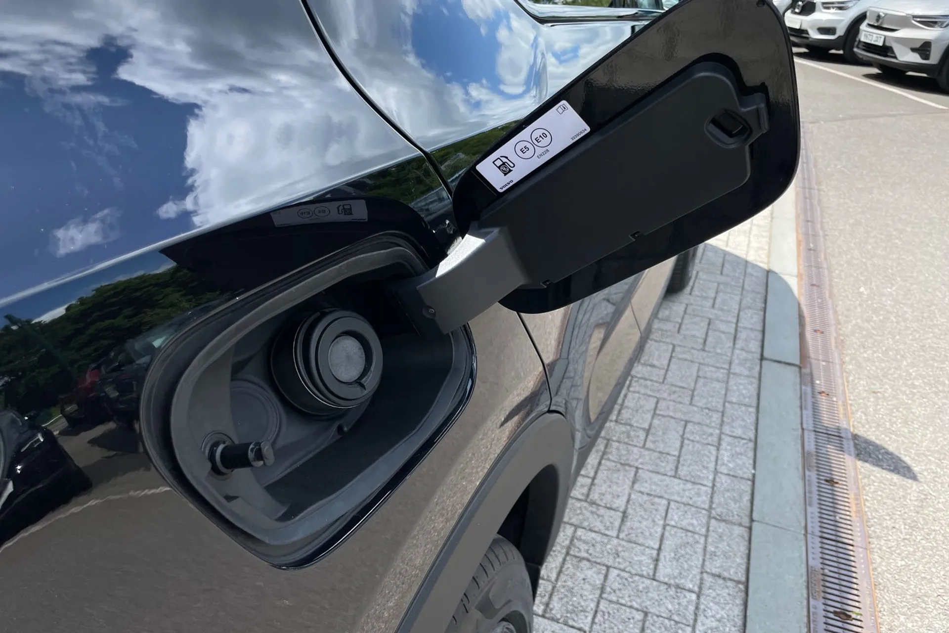 Volvo XC40 thumbnail image number 18