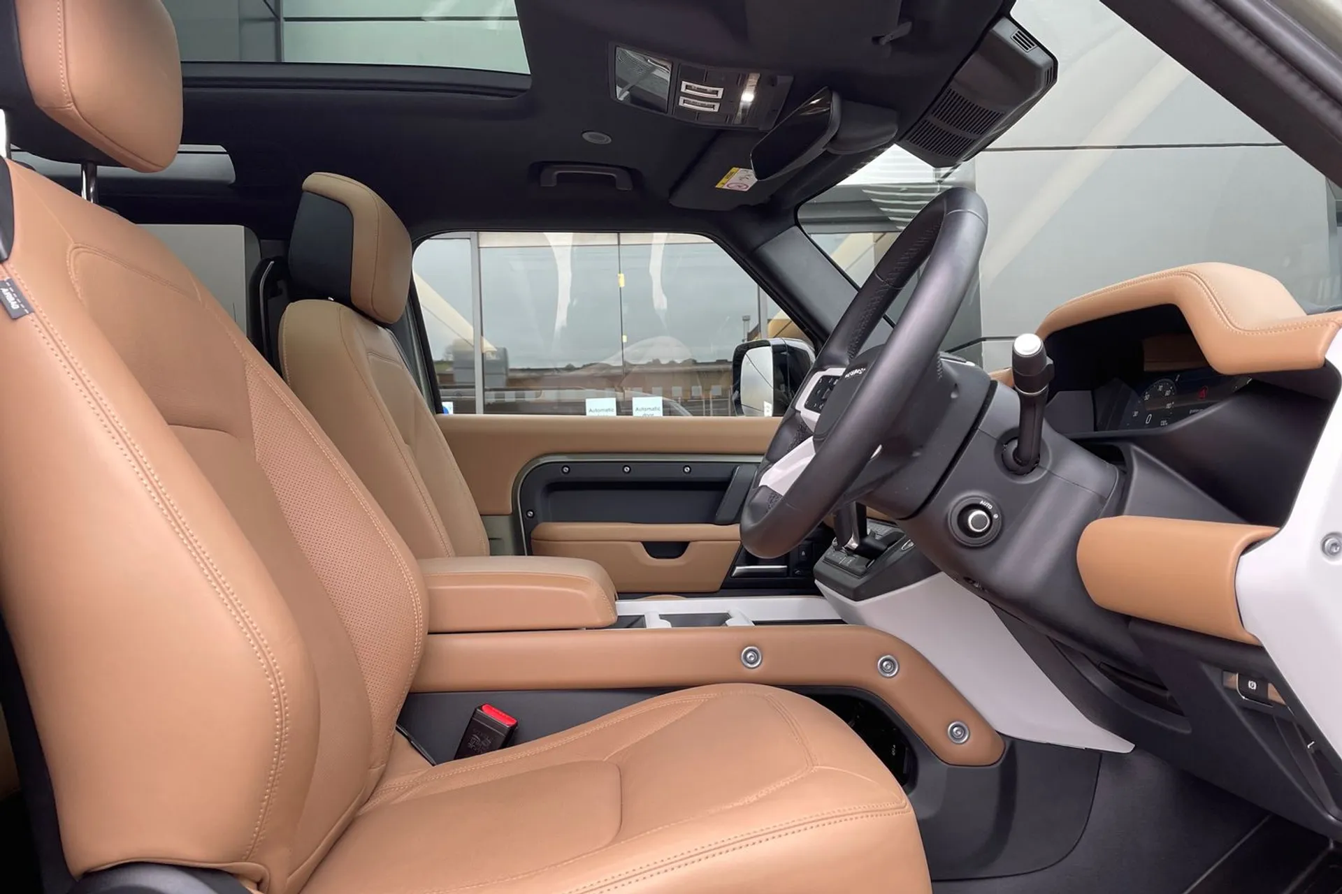 LAND ROVER DEFENDER thumbnail image number 21