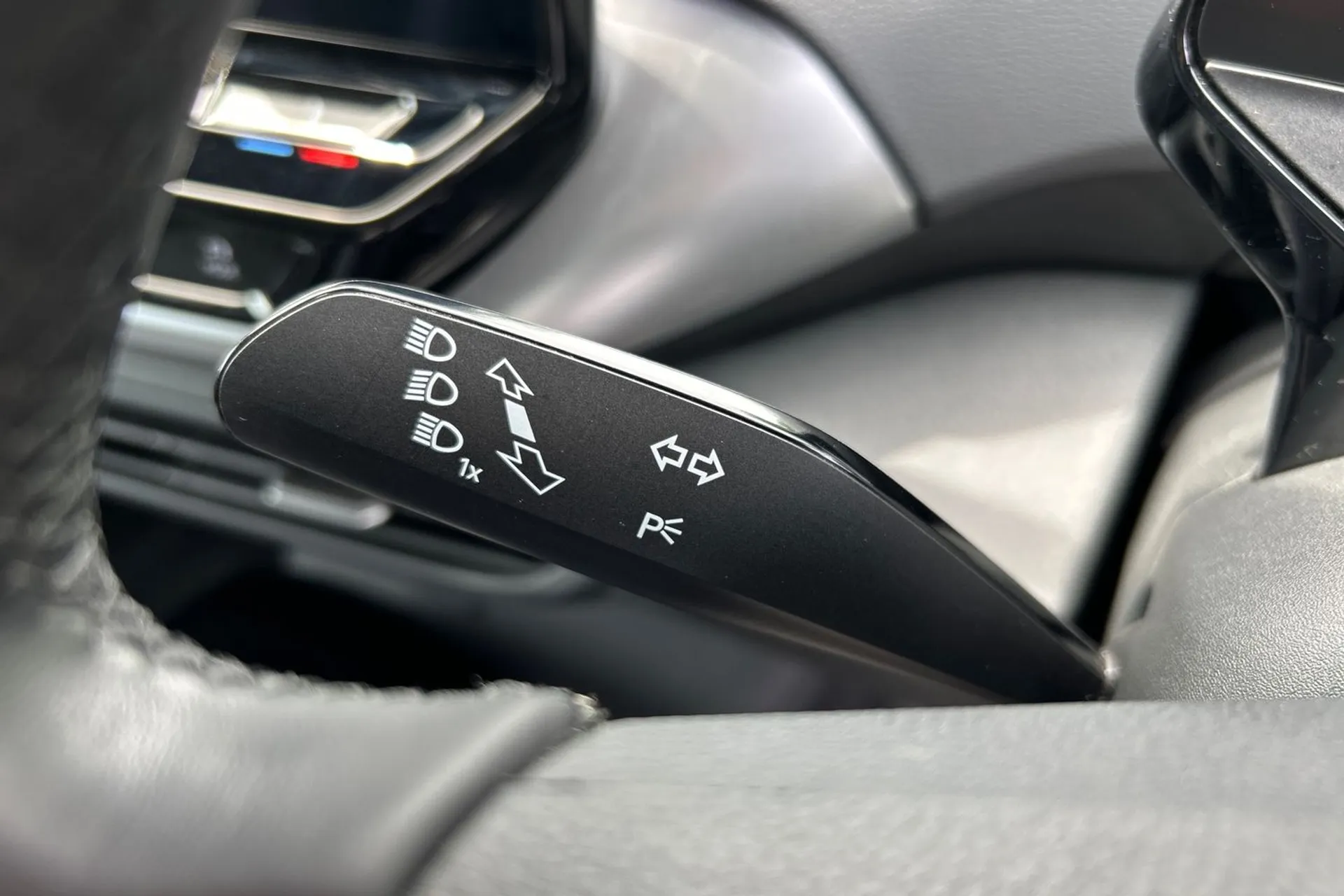 VOLKSWAGEN ID.4 thumbnail image number 62