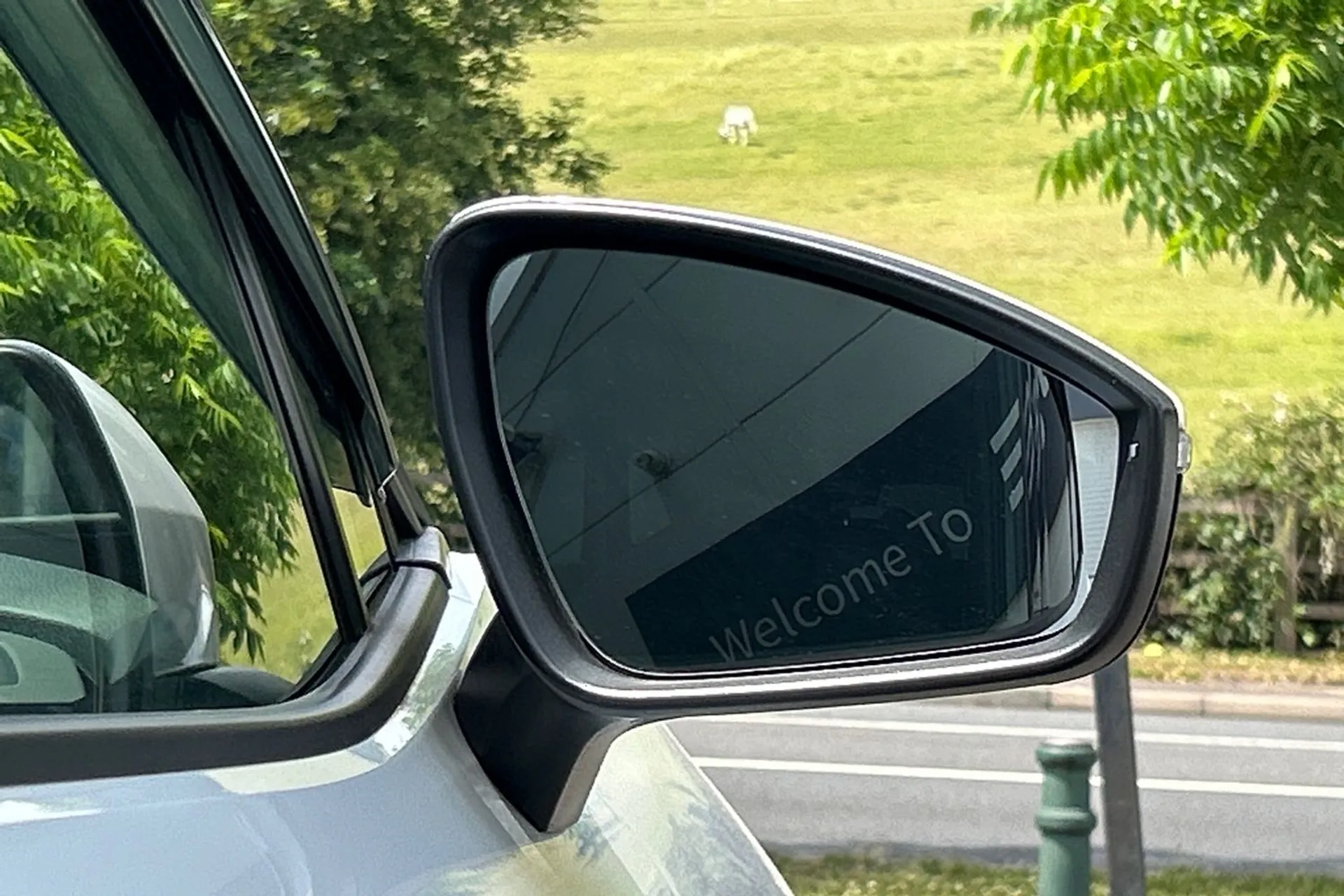 VOLKSWAGEN ID.4 thumbnail image number 56