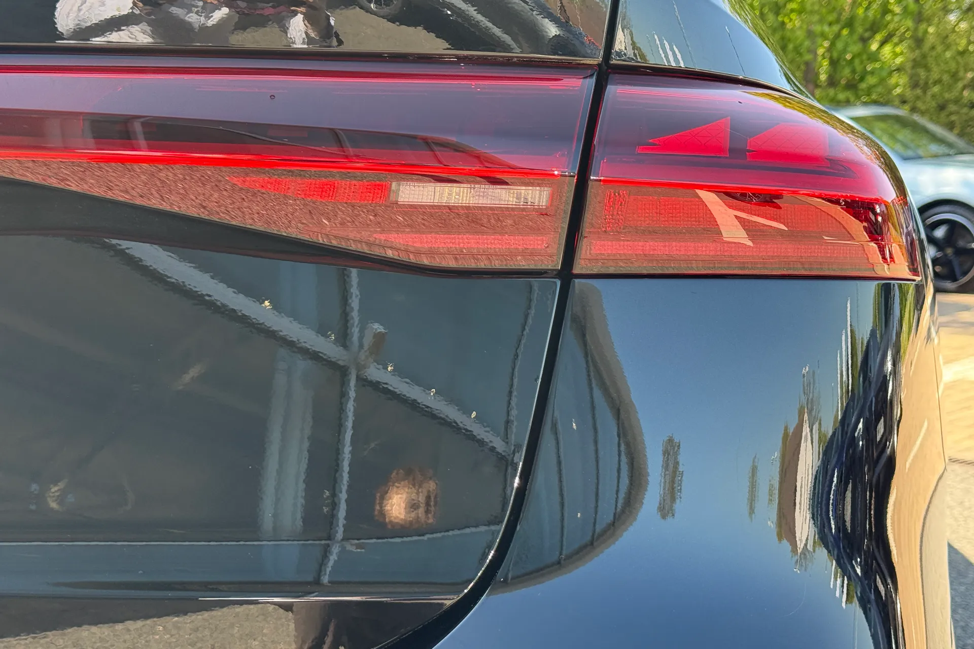 Audi A6 thumbnail image number 44