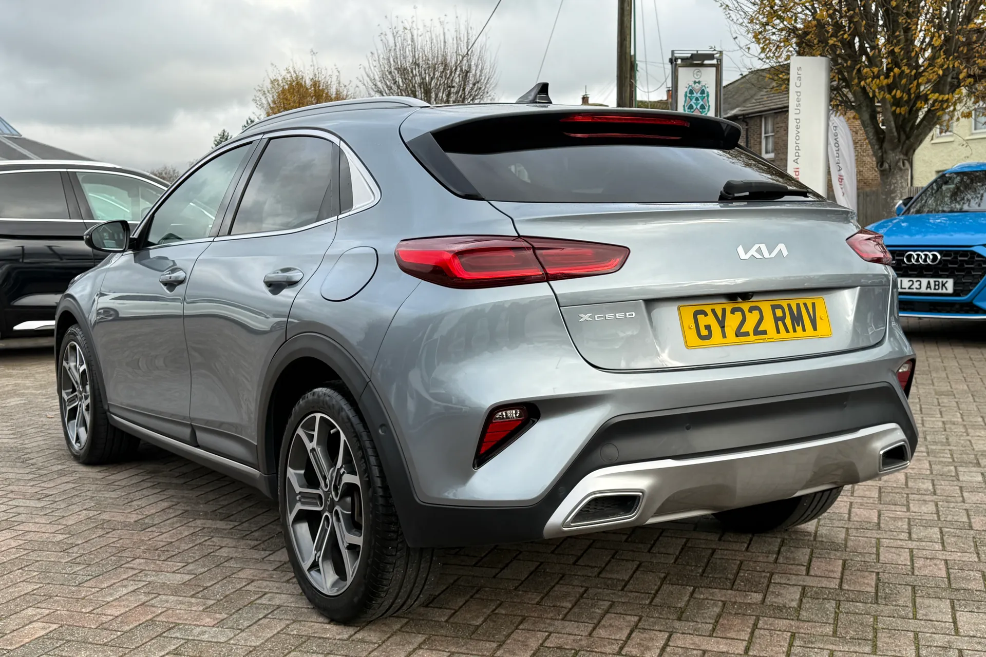 KIA XCEED thumbnail image number 33