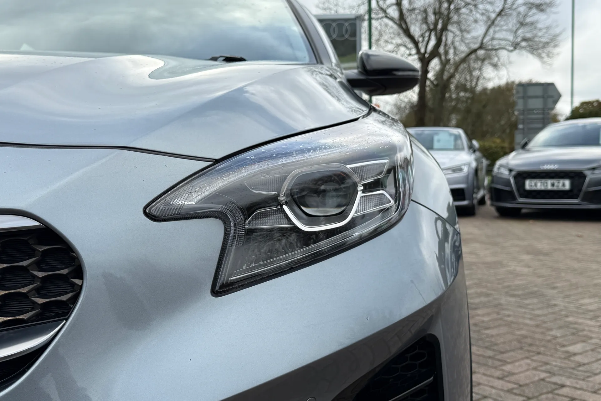 KIA XCEED thumbnail image number 55