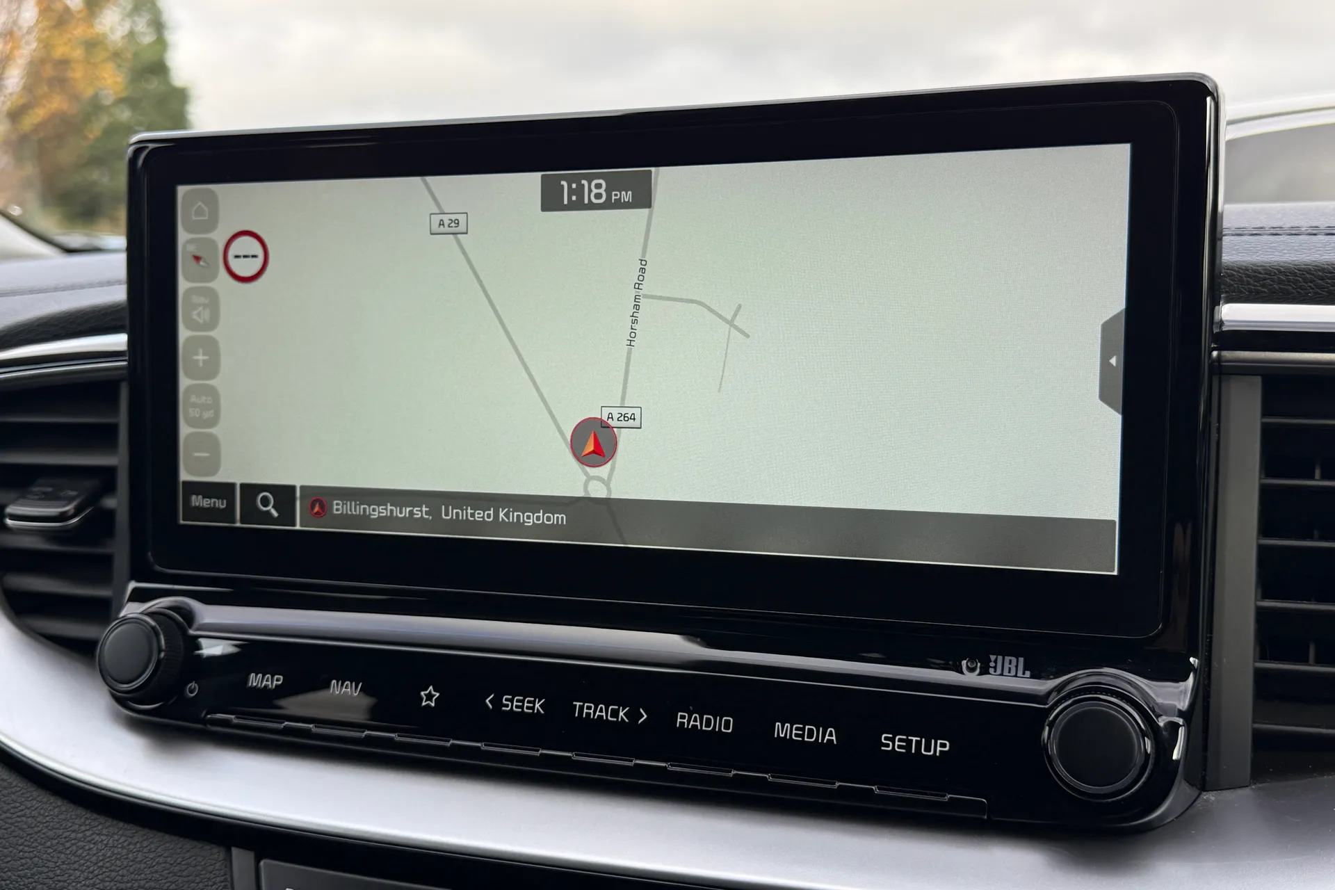 KIA XCEED thumbnail image number 5