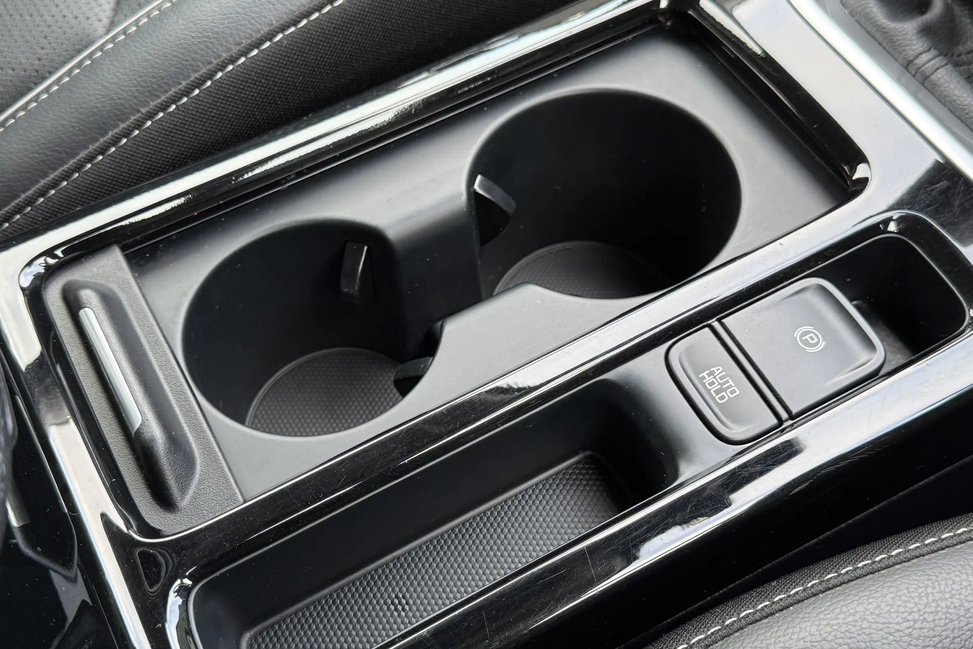 KIA XCEED thumbnail image number 43