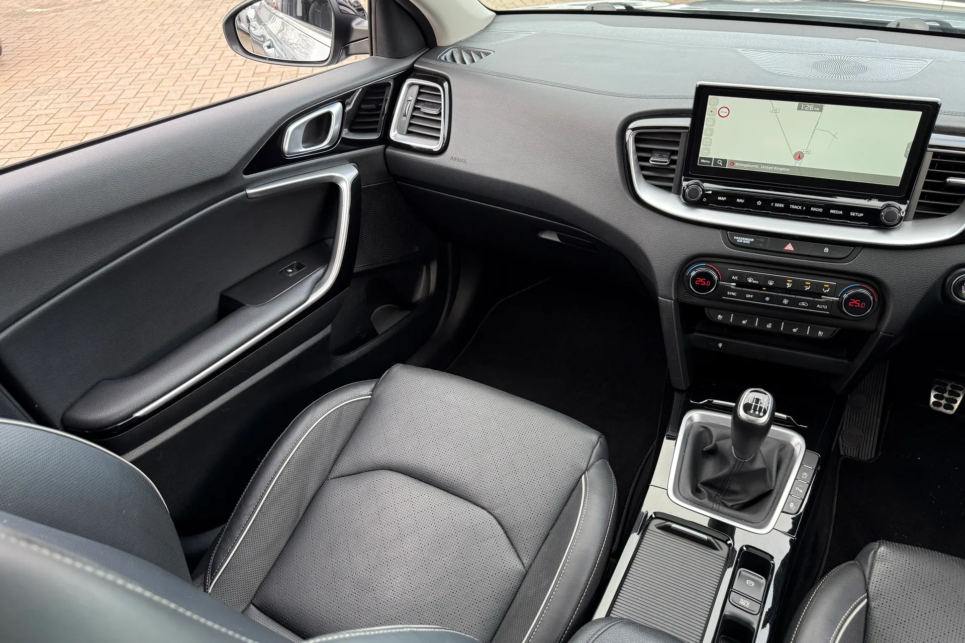 KIA XCEED thumbnail image number 41