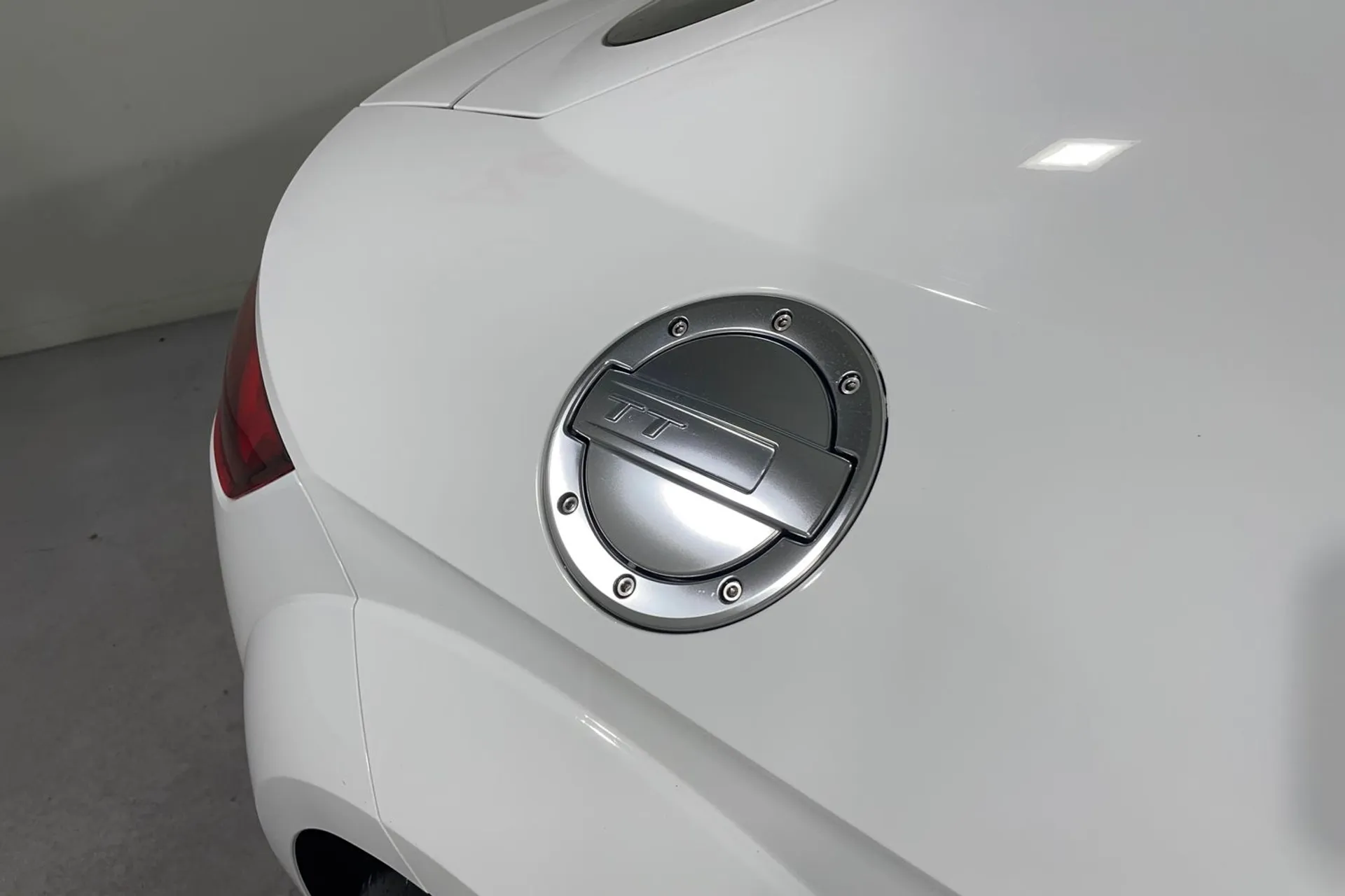Audi TT thumbnail image number 16