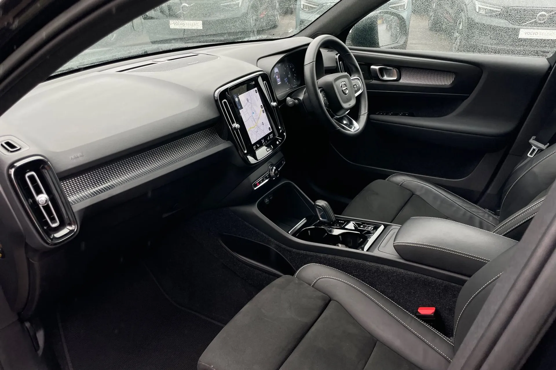 Volvo XC40 thumbnail image number 26