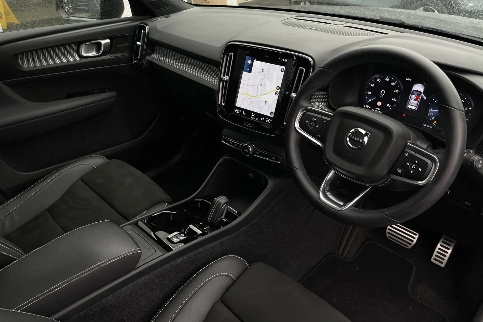 Volvo XC40 thumbnail image number 5