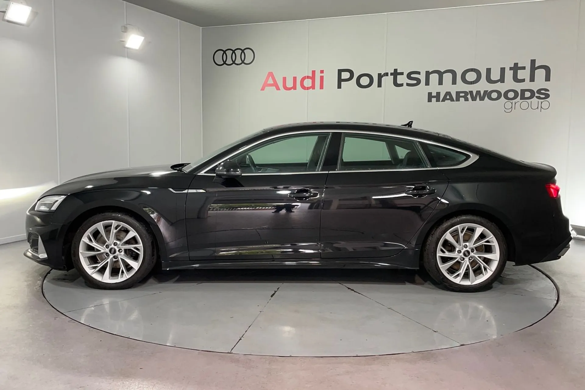 Audi A5 thumbnail image number 10