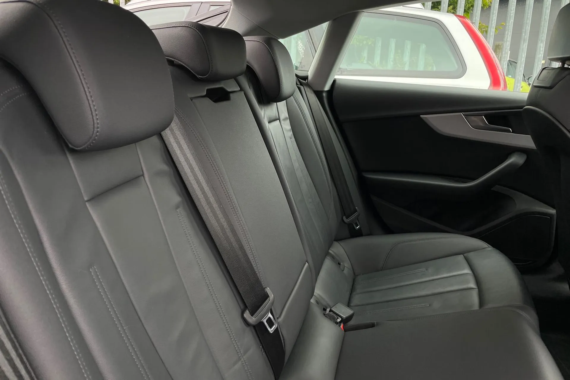 Audi A5 thumbnail image number 21