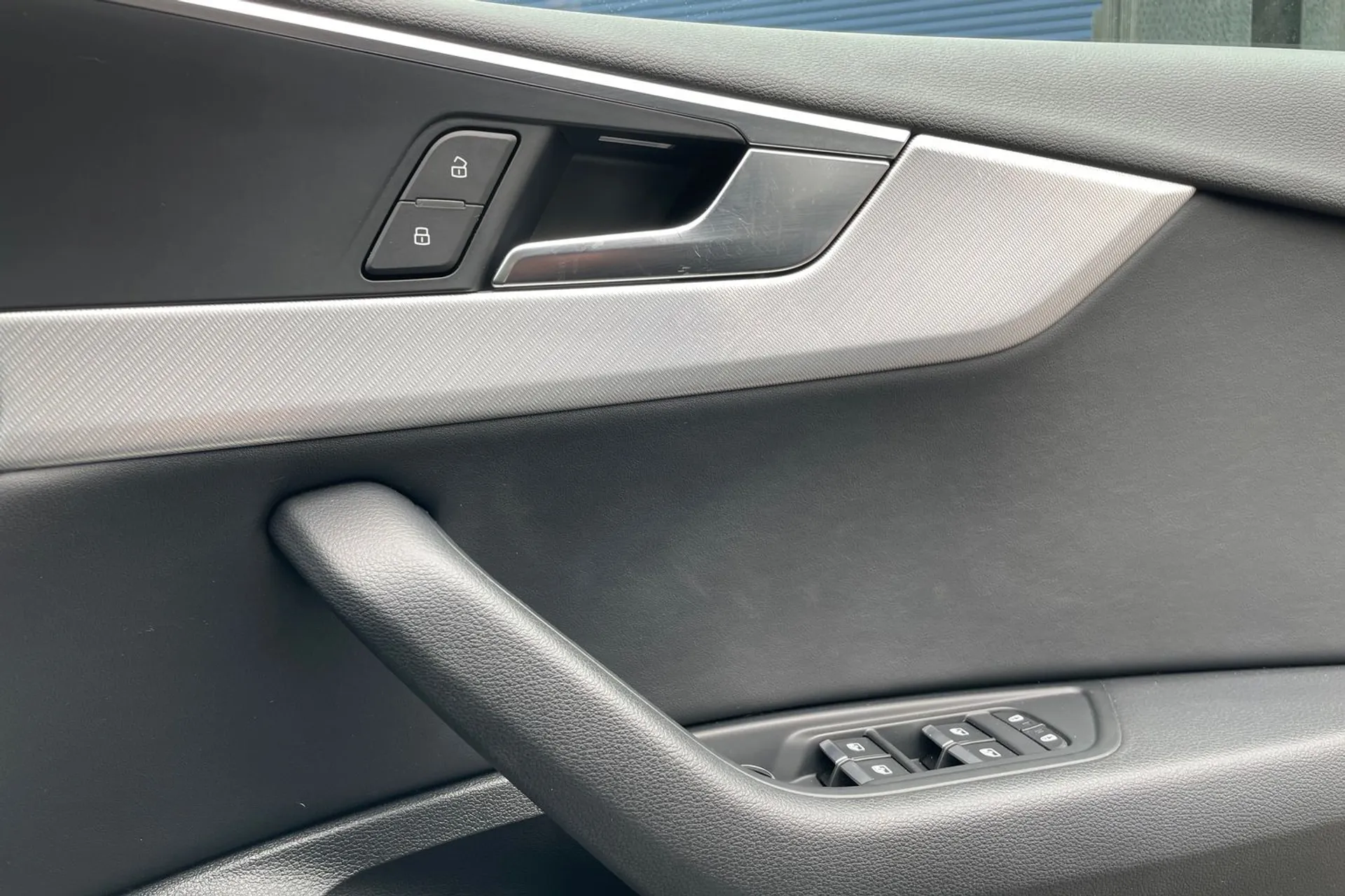 Audi A5 thumbnail image number 42