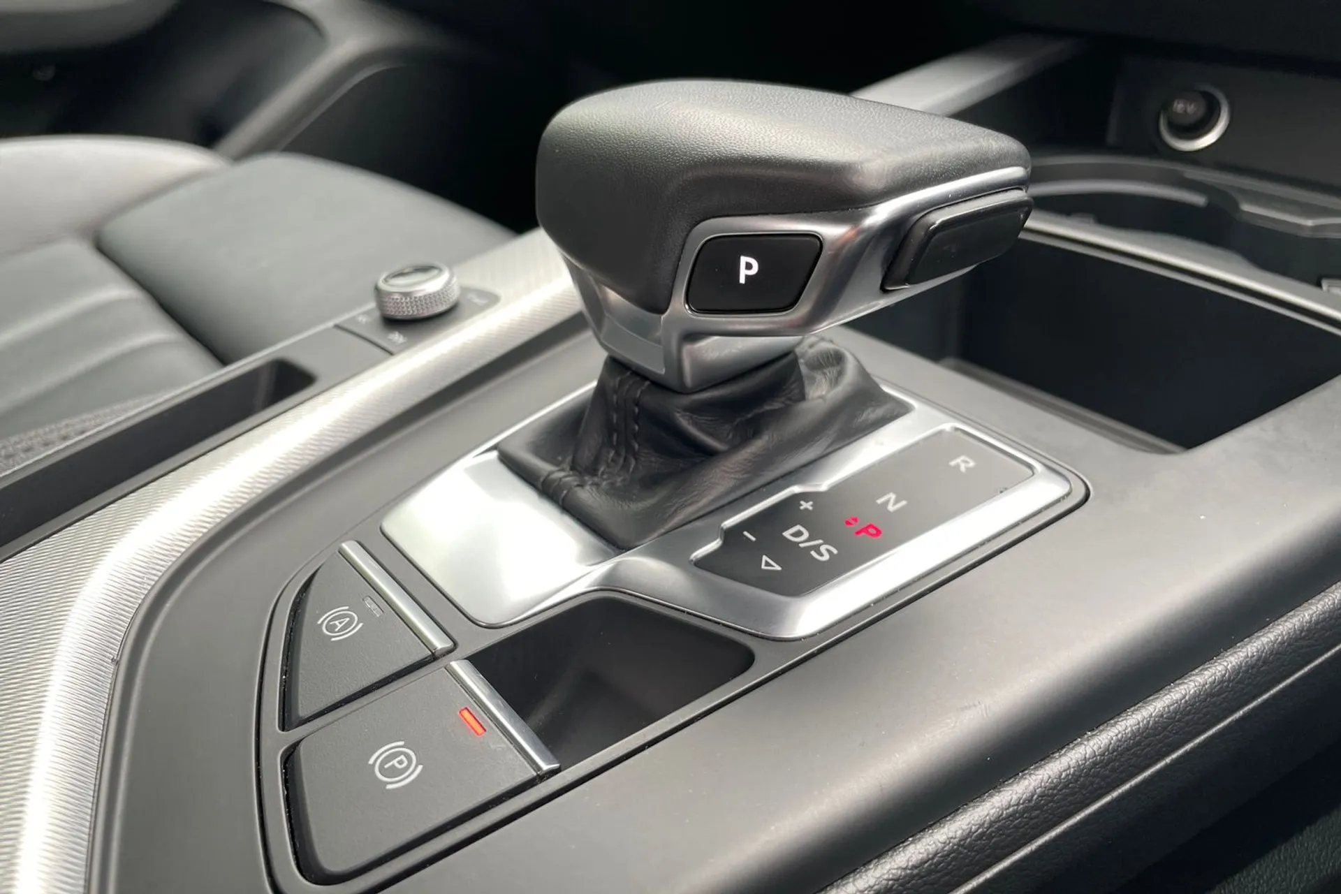Audi A5 thumbnail image number 28