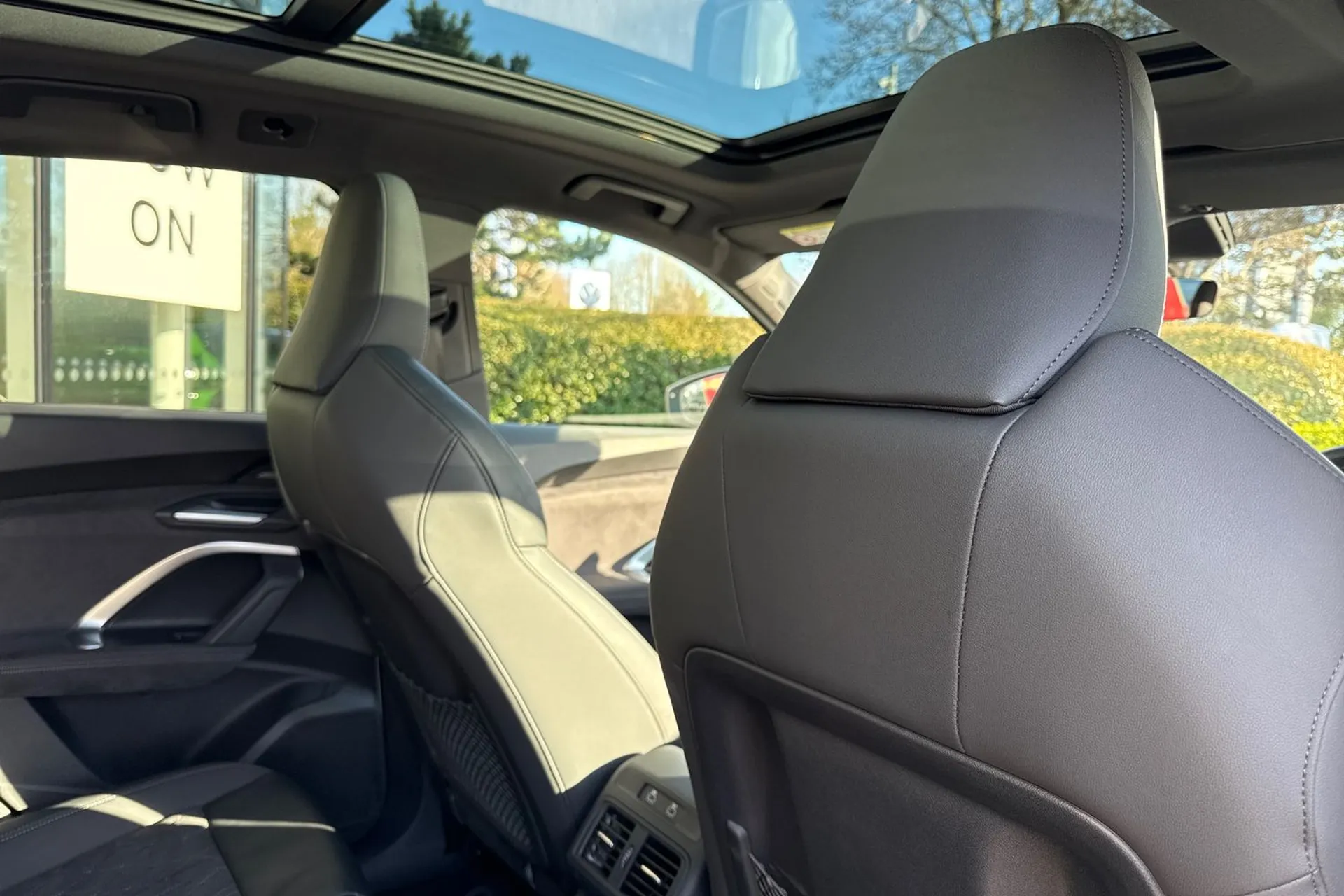 Audi Q5 thumbnail image number 35