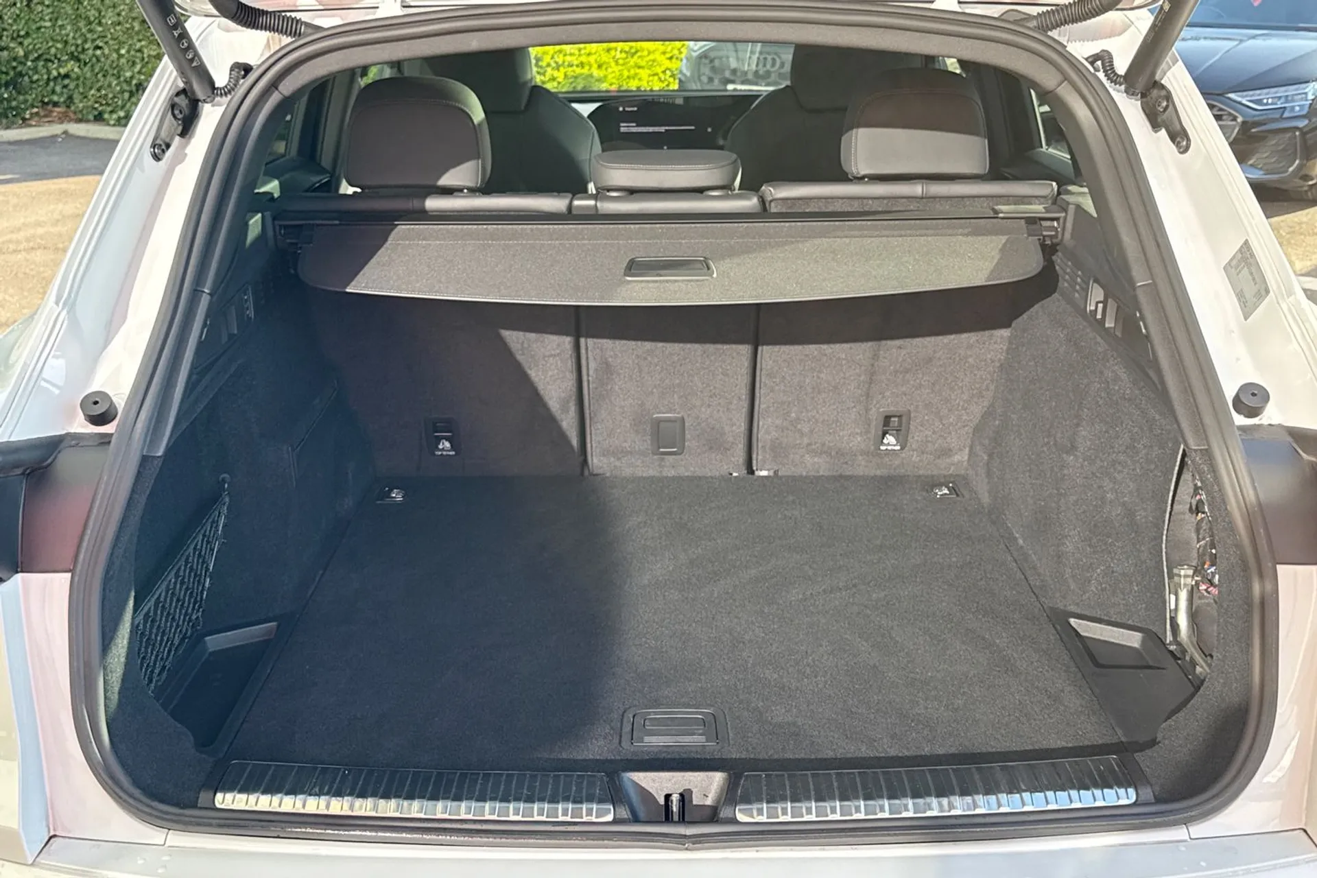 Audi Q5 thumbnail image number 30