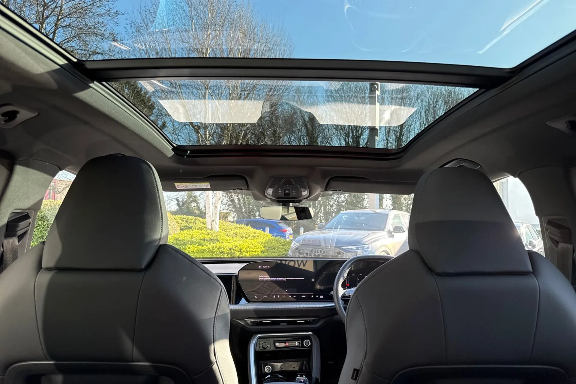 Audi Q5 thumbnail image number 4