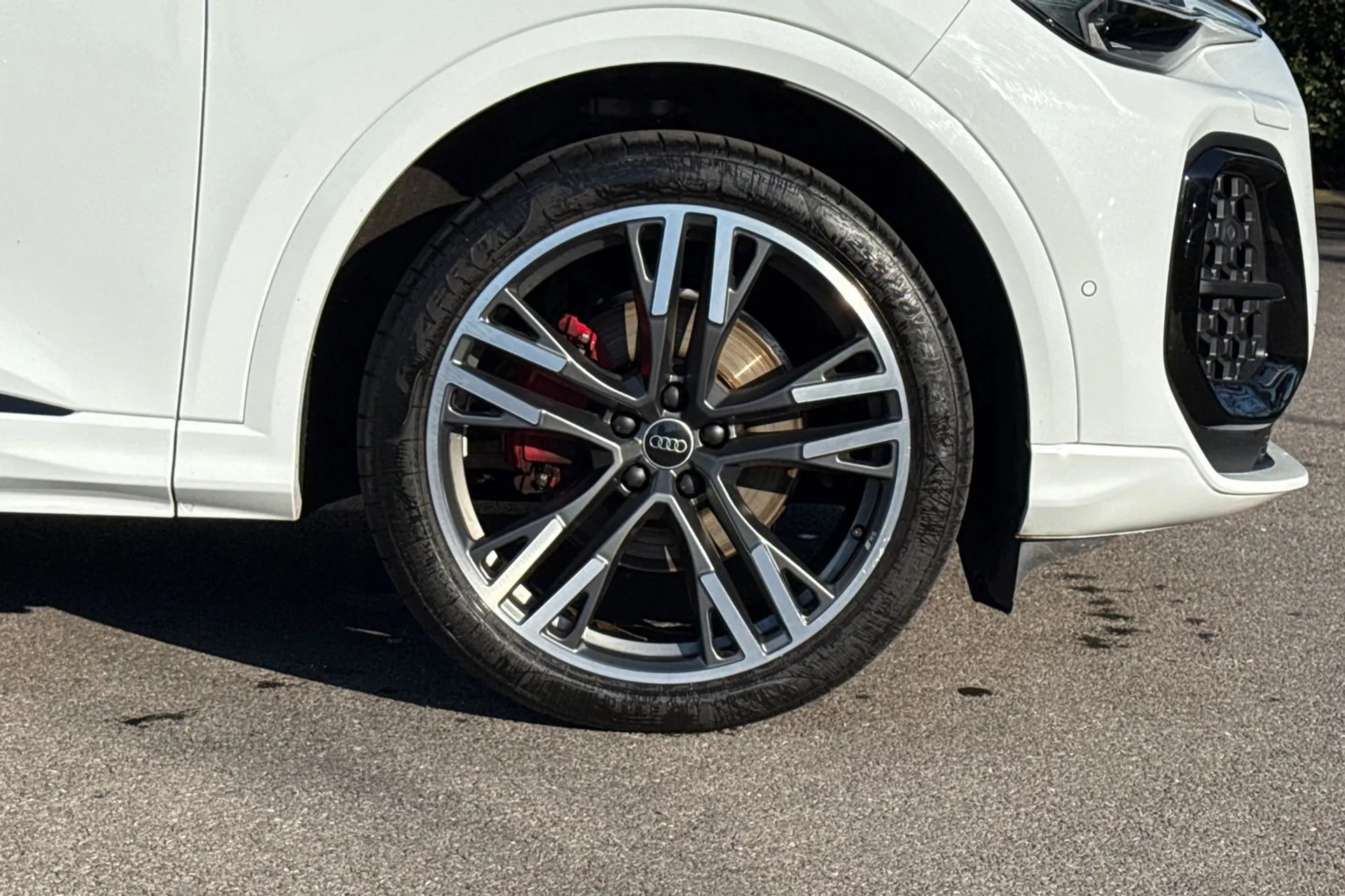 Audi Q5 thumbnail image number 20
