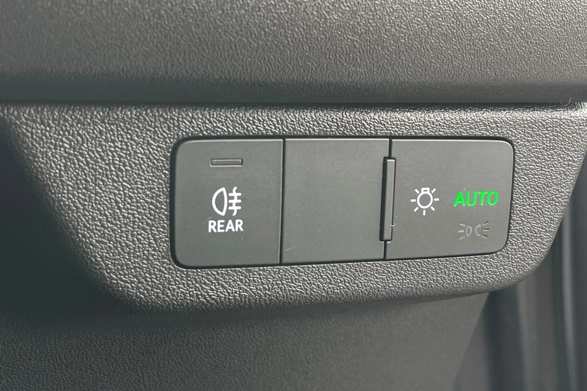 Audi Q4 thumbnail image number 41