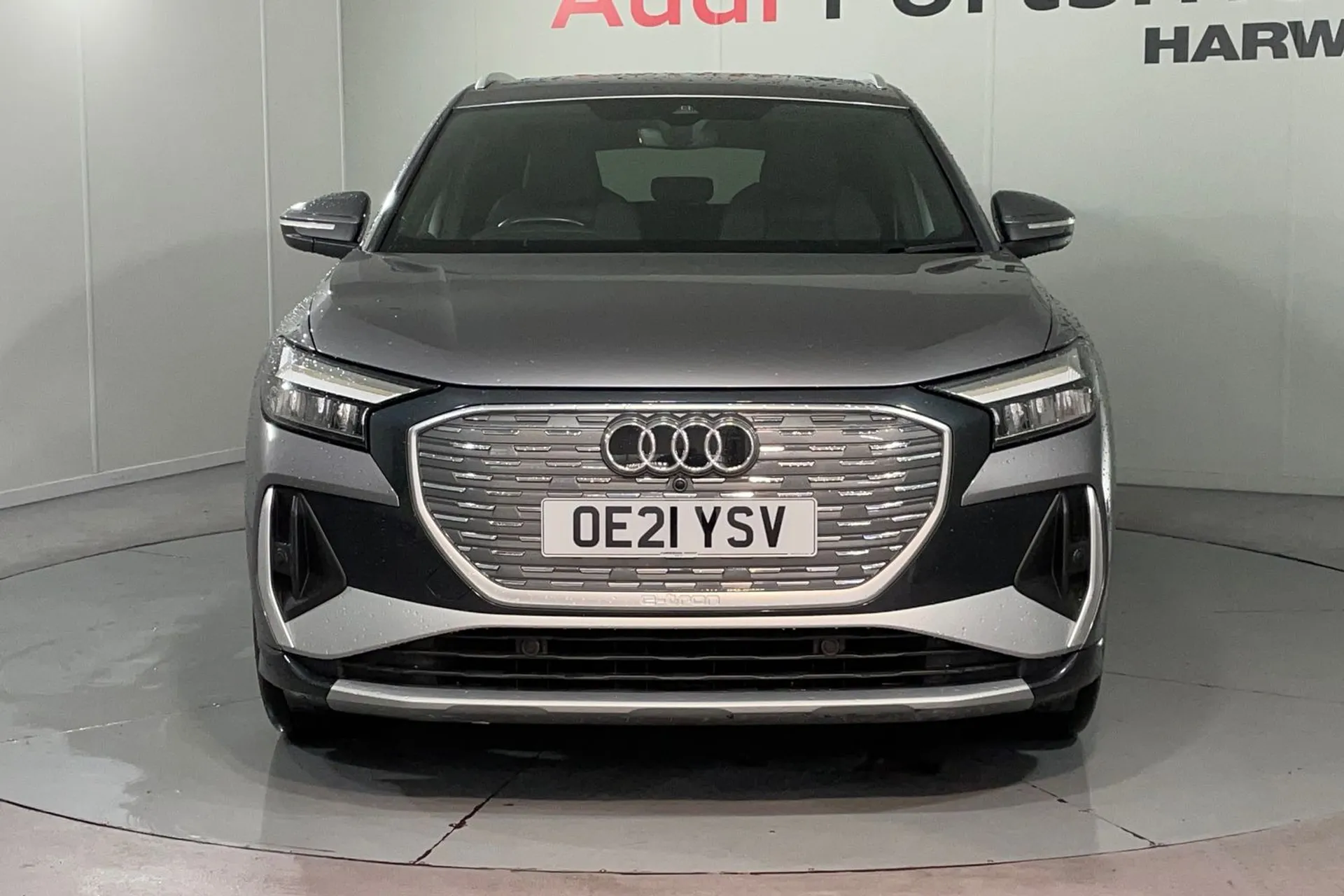 Audi Q4 thumbnail image number 12