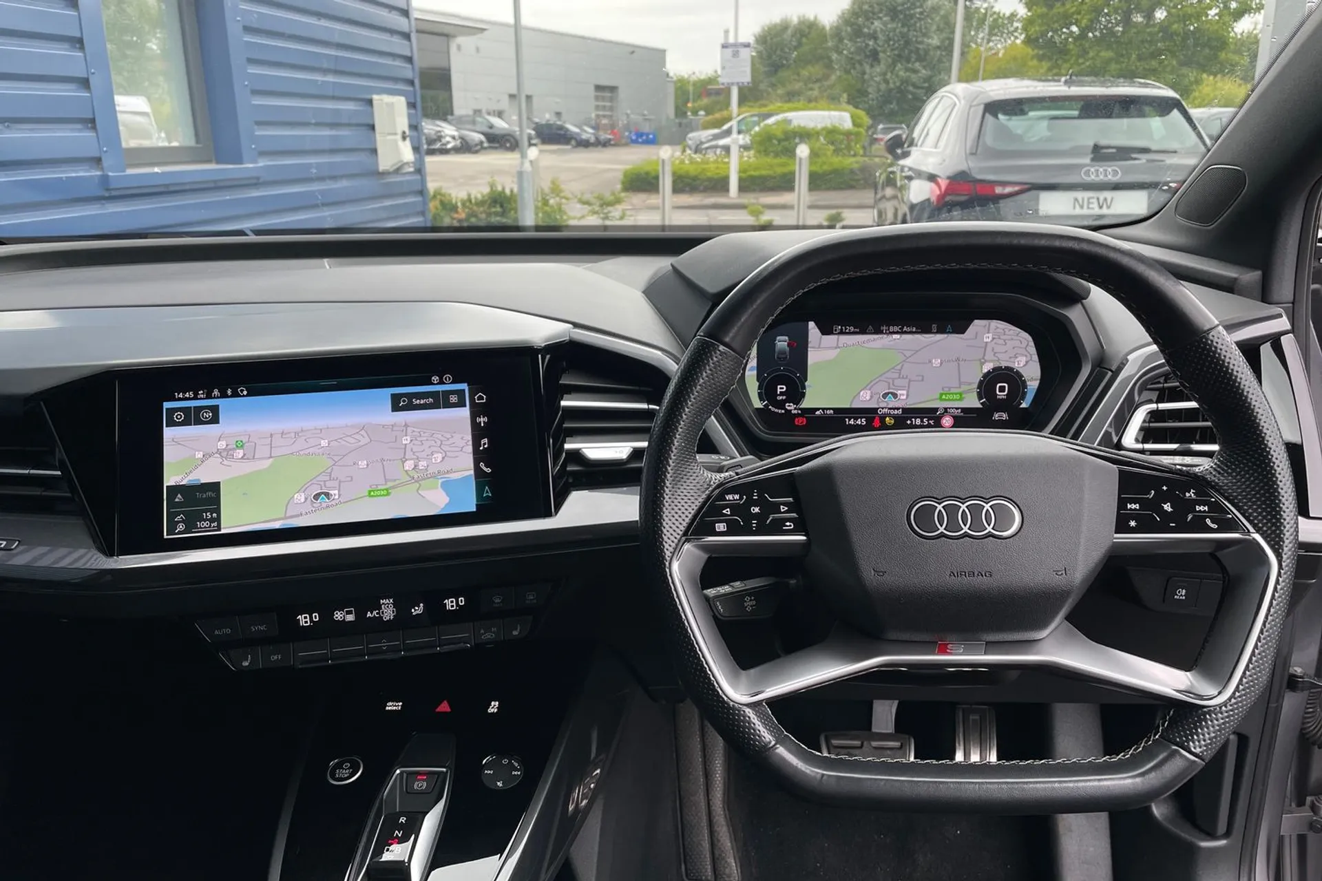 Audi Q4 thumbnail image number 36