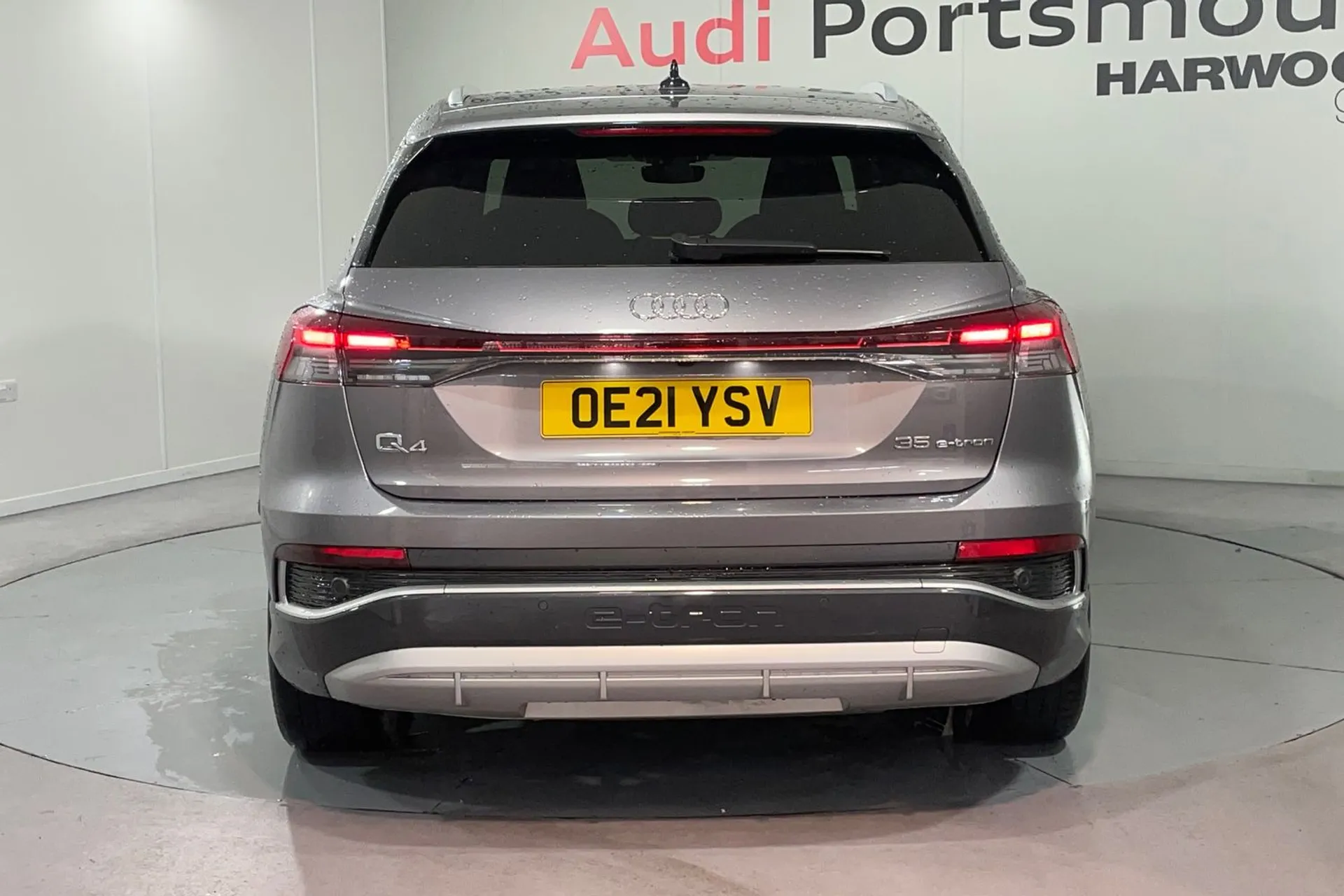 Audi Q4 thumbnail image number 8
