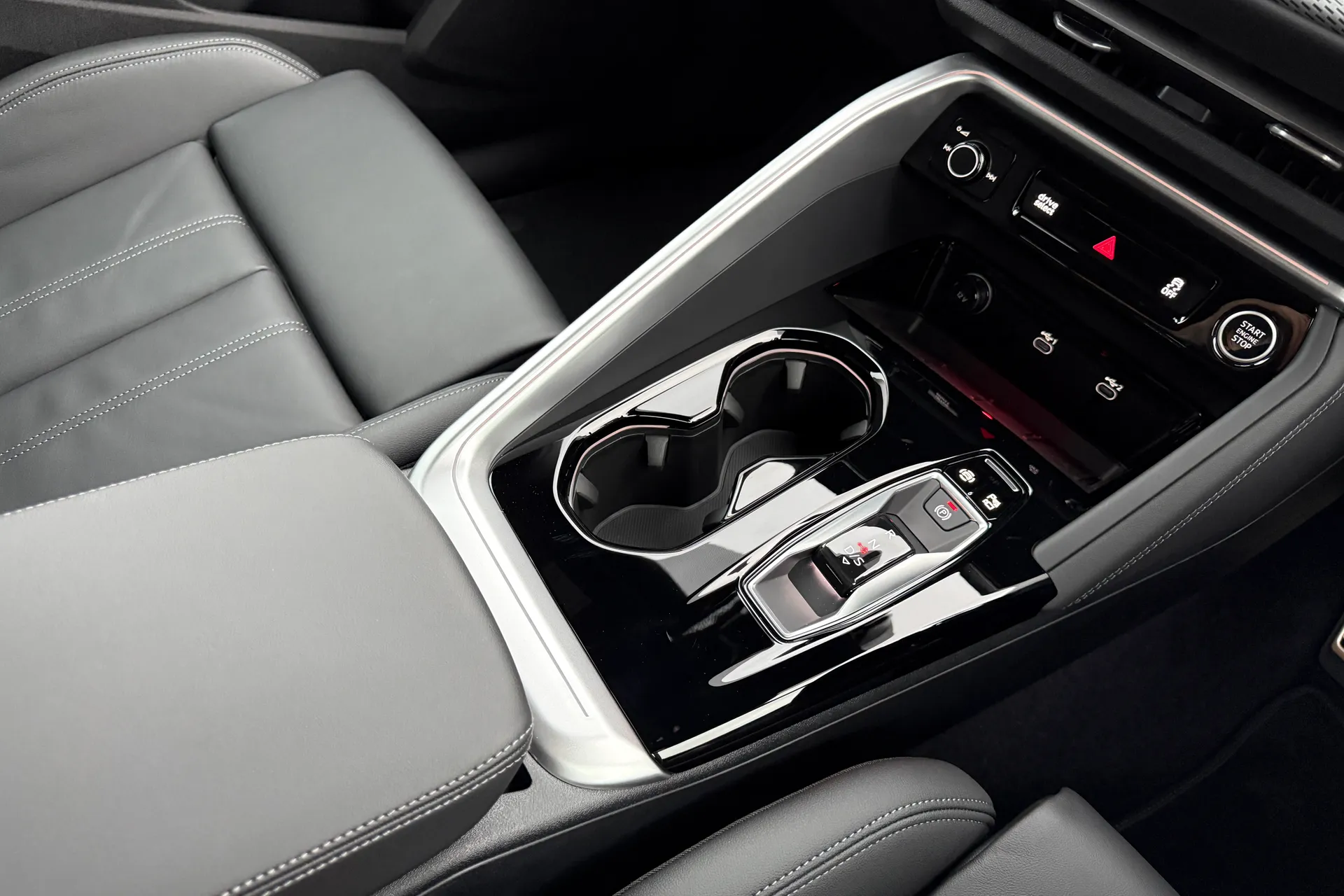 Audi Q5 thumbnail image number 34